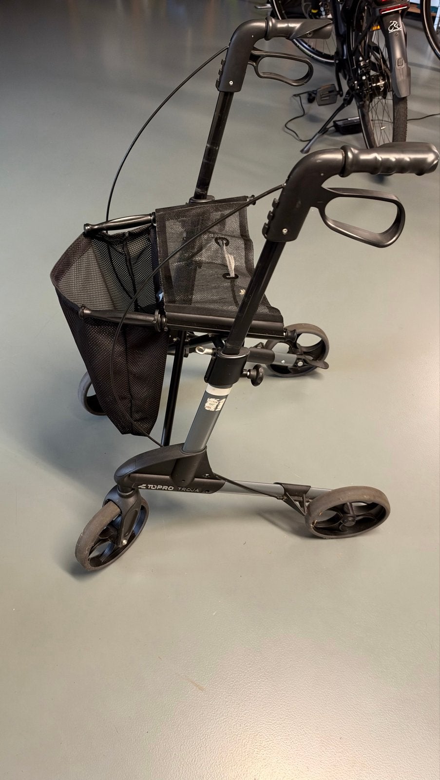 Rollator Topro Troja Medium, Ophalen, Lichtgewicht, Zo goed als nieuw