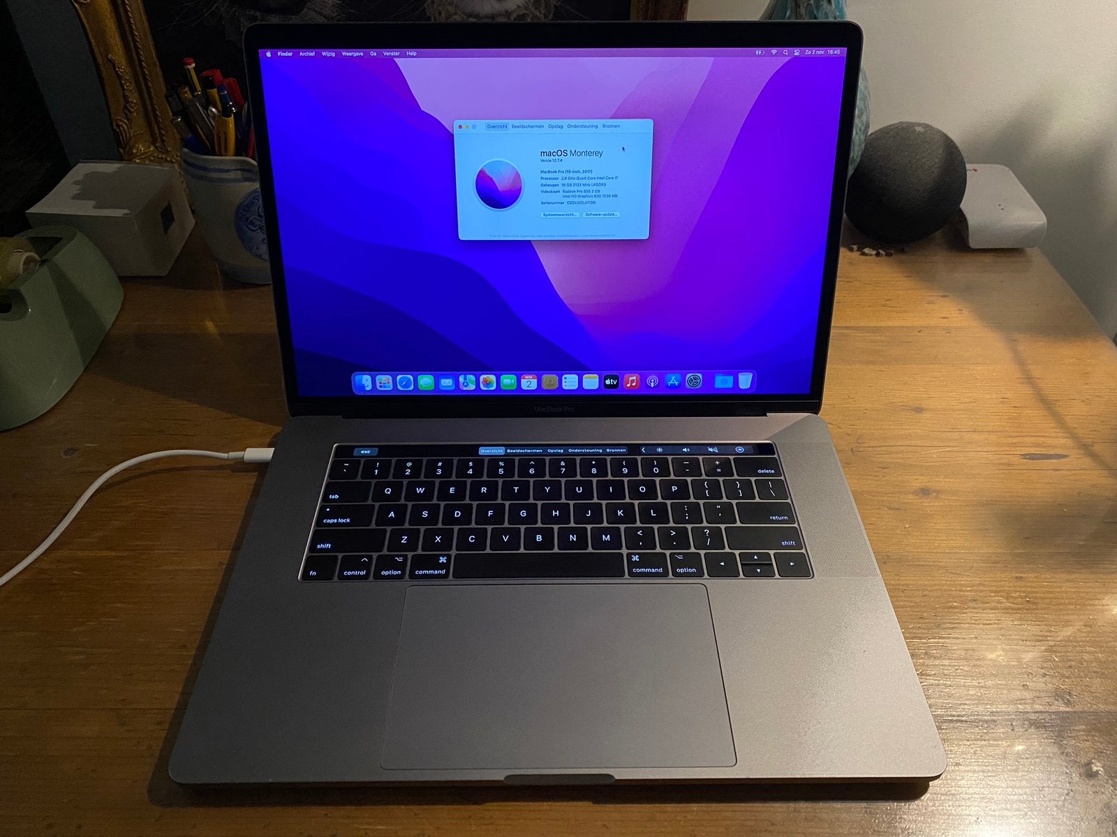 Macbook Pro Touchbar, Computers en Software, Apple Macbooks, 1 TB of meer, Gebruikt, 2 tot 3 Ghz, 16 GB