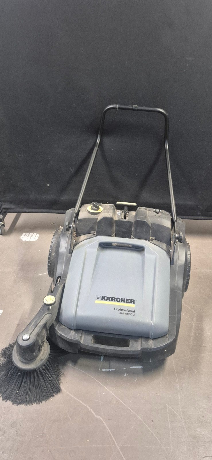 Kärcher Professional KM 70/30 C Veegmachine, Doe-het-zelf en Verbouw, Reinigingsmachines, Ophalen, Gebruikt, Overige typen