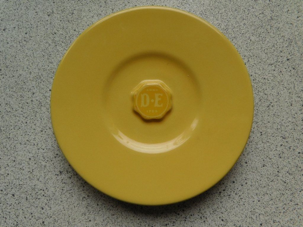 Schotel 15 cm. Geel Zegel Mosa Douwe Egberts, Ophalen of Verzenden, Zo goed als nieuw, Overige stijlen, Kop(pen) en/of Schotel(s)