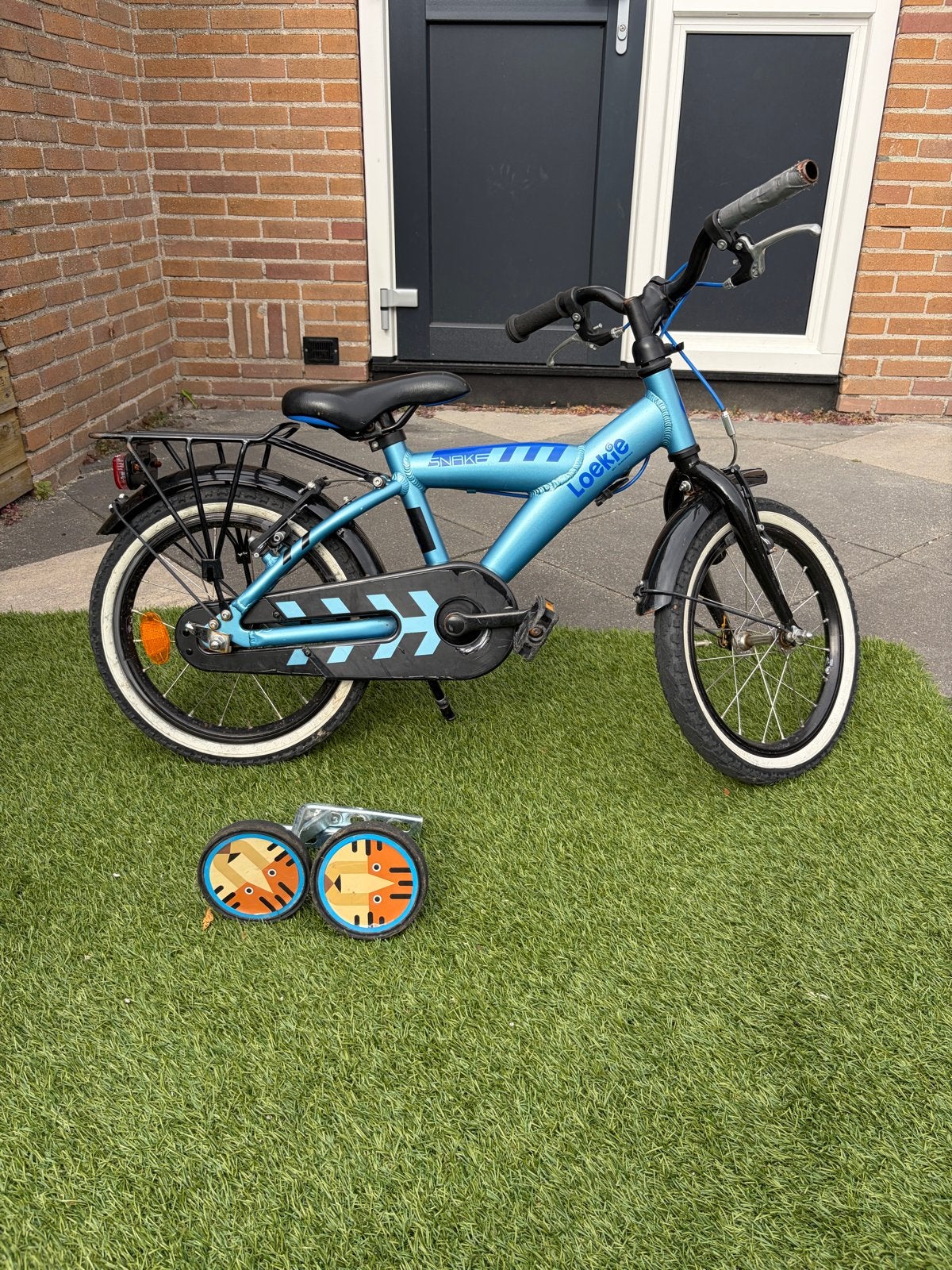 Loekie 16 inch kinderfiets met zijwieltjes, Fietsen en Brommers, Fietsen | Kinderfietsjes, Ophalen of Verzenden, Gebruikt, 16 tot 20 inch