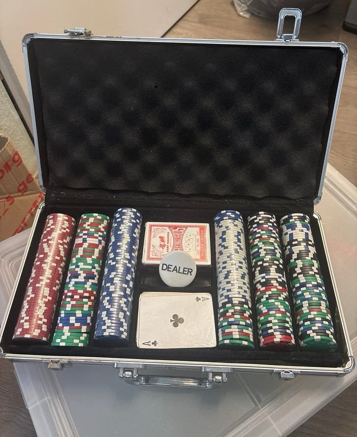 Pokerset in aluminium koffer, Drie of vier spelers, Ophalen of Verzenden, Gebruikt