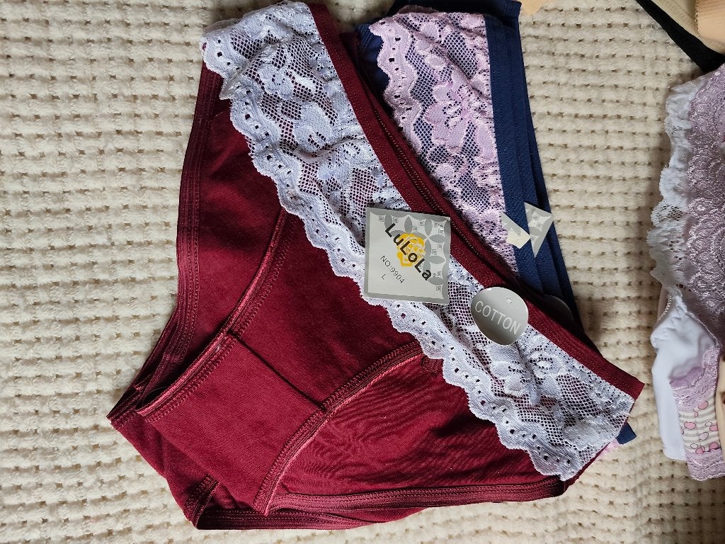 Nieuwe lace slips – maat s/м– €1, Verzenden, Zwart, Slip