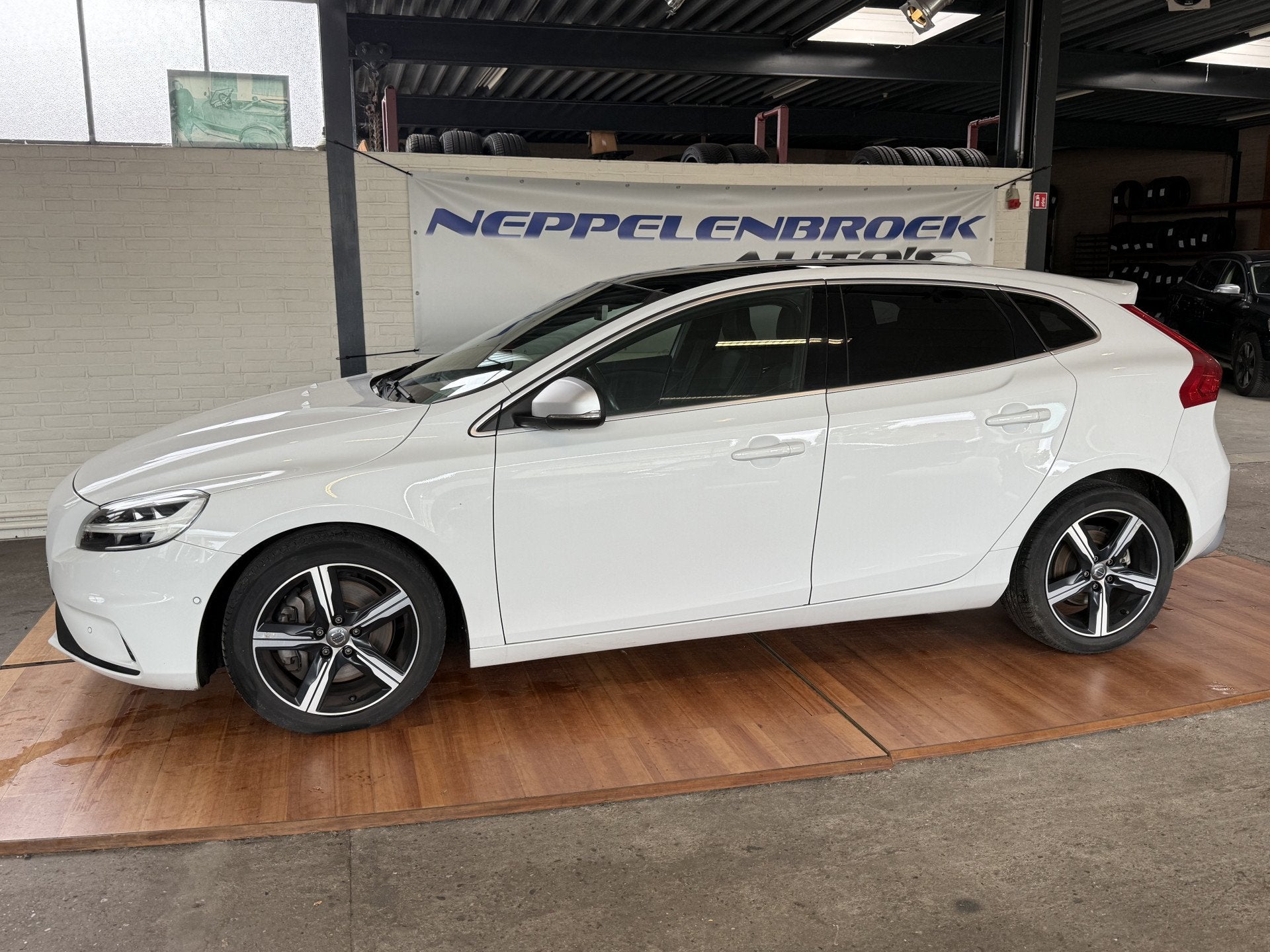 Volvo V40 1.5 T3 Polar+ Sport (bj 2019, automaat), 12 maanden, Automatische klimaatregeling, Euro 6, 4 cilinders