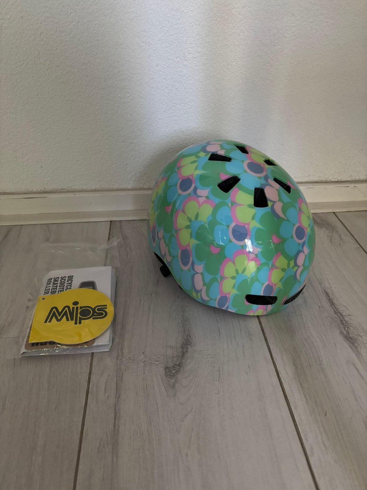 Nieuwe Nutcase Baby Nutty MIPS Babyfietshelm, Ophalen of Verzenden, Nieuw, XXS, Jongen of Meisje