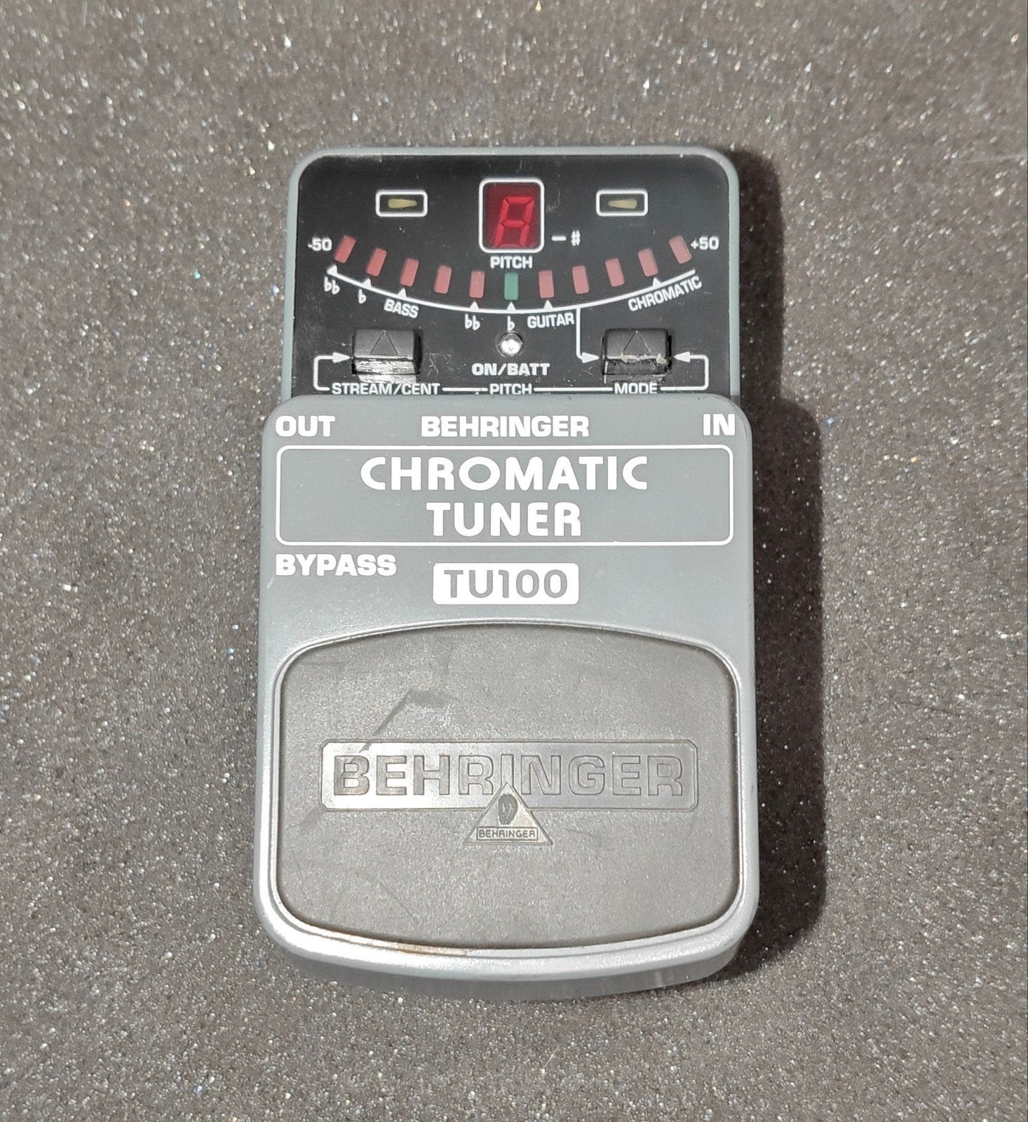 Behringer Chromatic Tuner TU100 - Gitaar/Bas stemapparaat, Muziek en Instrumenten, Ophalen of Verzenden, Gebruikt, Overige typen