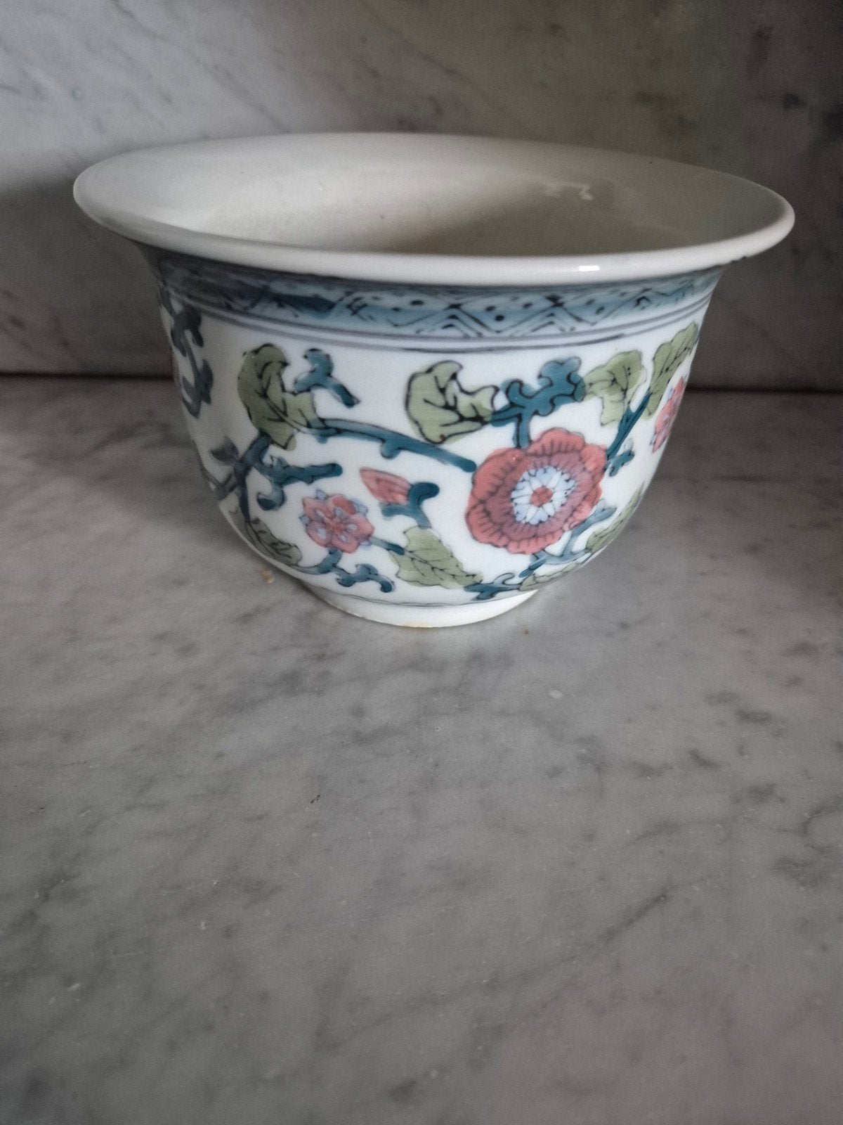 Antieke Chinese Bloempot met Handgeschilderde Bloemen, Antiek en Kunst, Ophalen of Verzenden