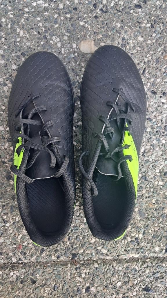 Voetbalschoenen kunstgras Kipsta, Ophalen