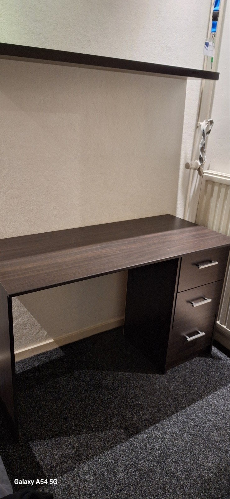 Bureau met bureau stoel en plank, Ophalen, Gebruikt