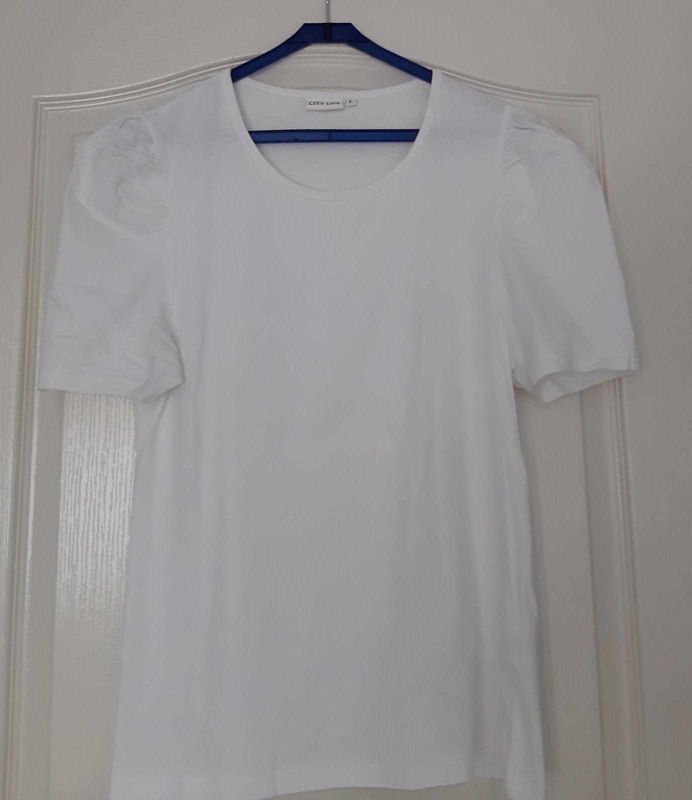 Wit T-shirt met Pofmouwtjes - City Life, City Life, Wit, Maat 42/44 (L), Ophalen of Verzenden