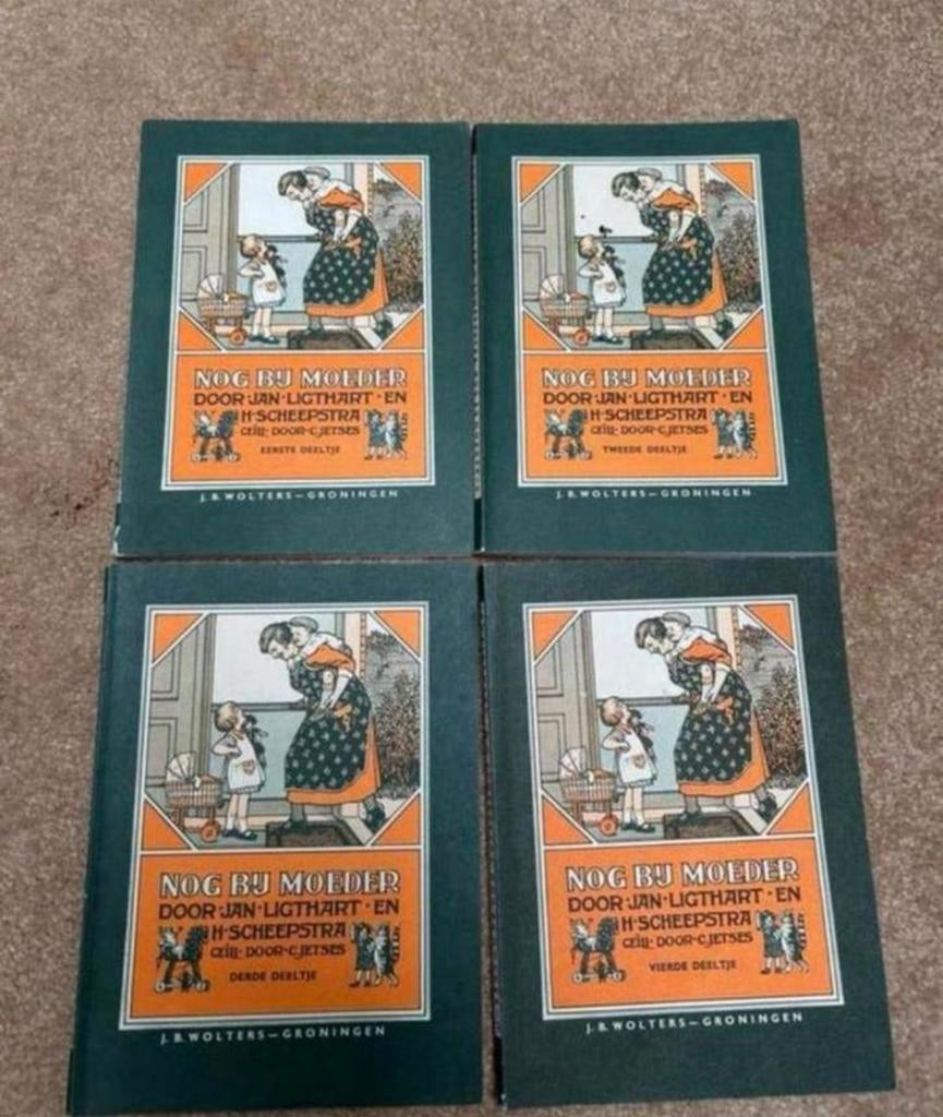 Te Koop: Jan Ligthart  “Nog bij moeder” (4 deeltjes ), Antiek en Kunst, Antiek | Boeken en Bijbels, Ophalen of Verzenden