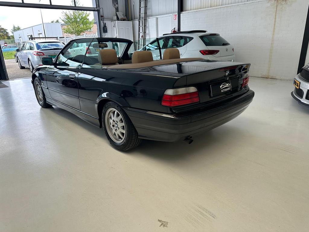 BMW 3-serie Cabrio 318i slechts 135864 km met hardtop, Auto's, BMW, Achterwielaandrijving, Gebruikt, 4 cilinders, Cabriolet