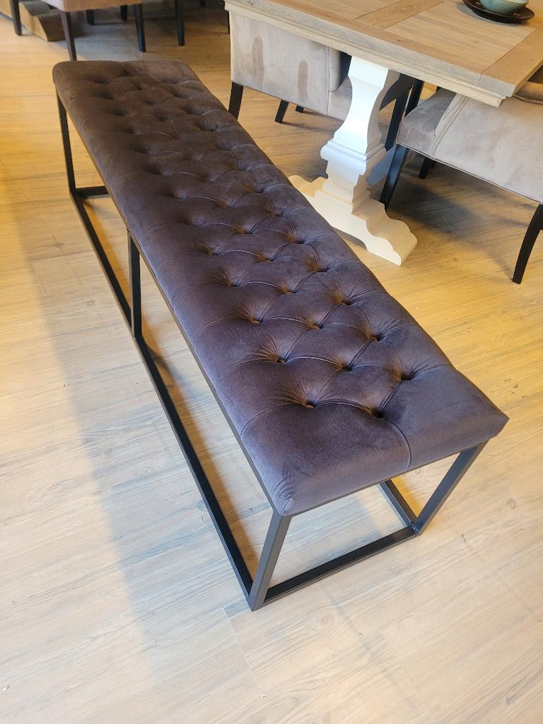 *OPRUIMING* Eetkamerbank Timmy 180 cm Grijs €329 NU €295 (9), Eetkamerbank hocker knoopjes capiton stof velvet antraciet, Nieuw