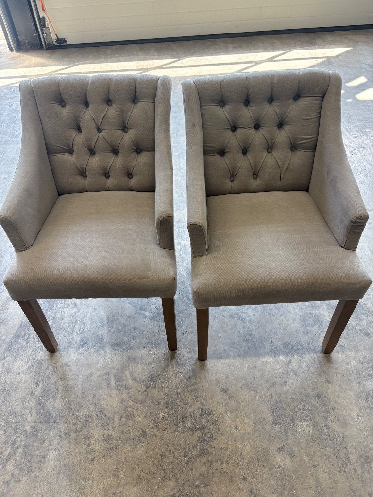 Huiskamer stoelen, Ophalen of Verzenden, Gebruikt, Grijs, Twee