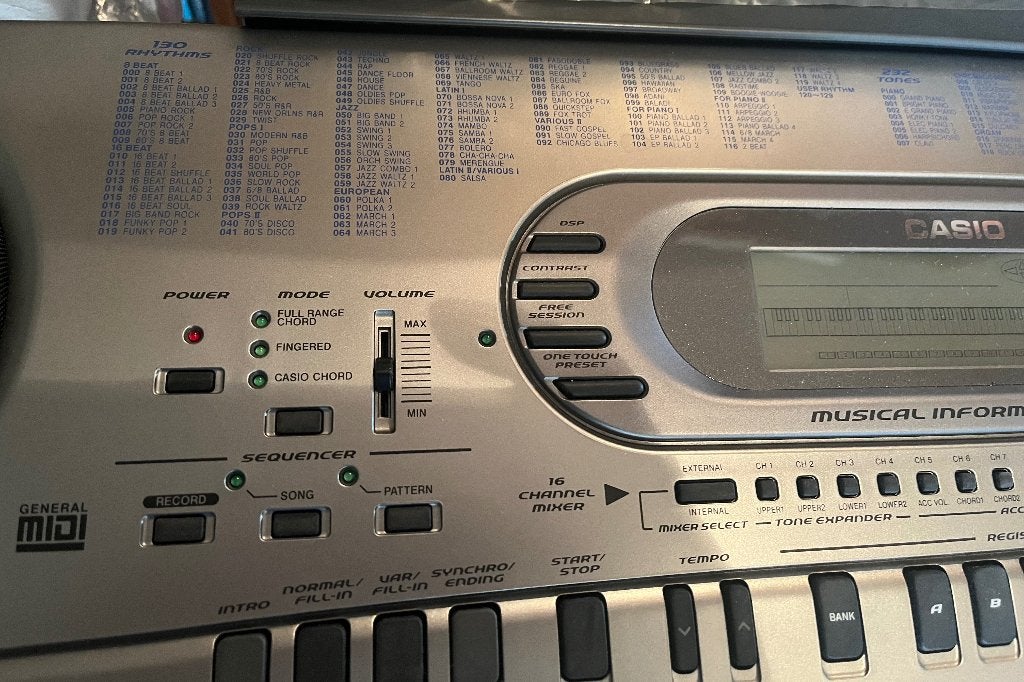 Casio WK1800 keyboard, Casio, Ophalen of Verzenden, Zo goed als nieuw, Midi-aansluiting