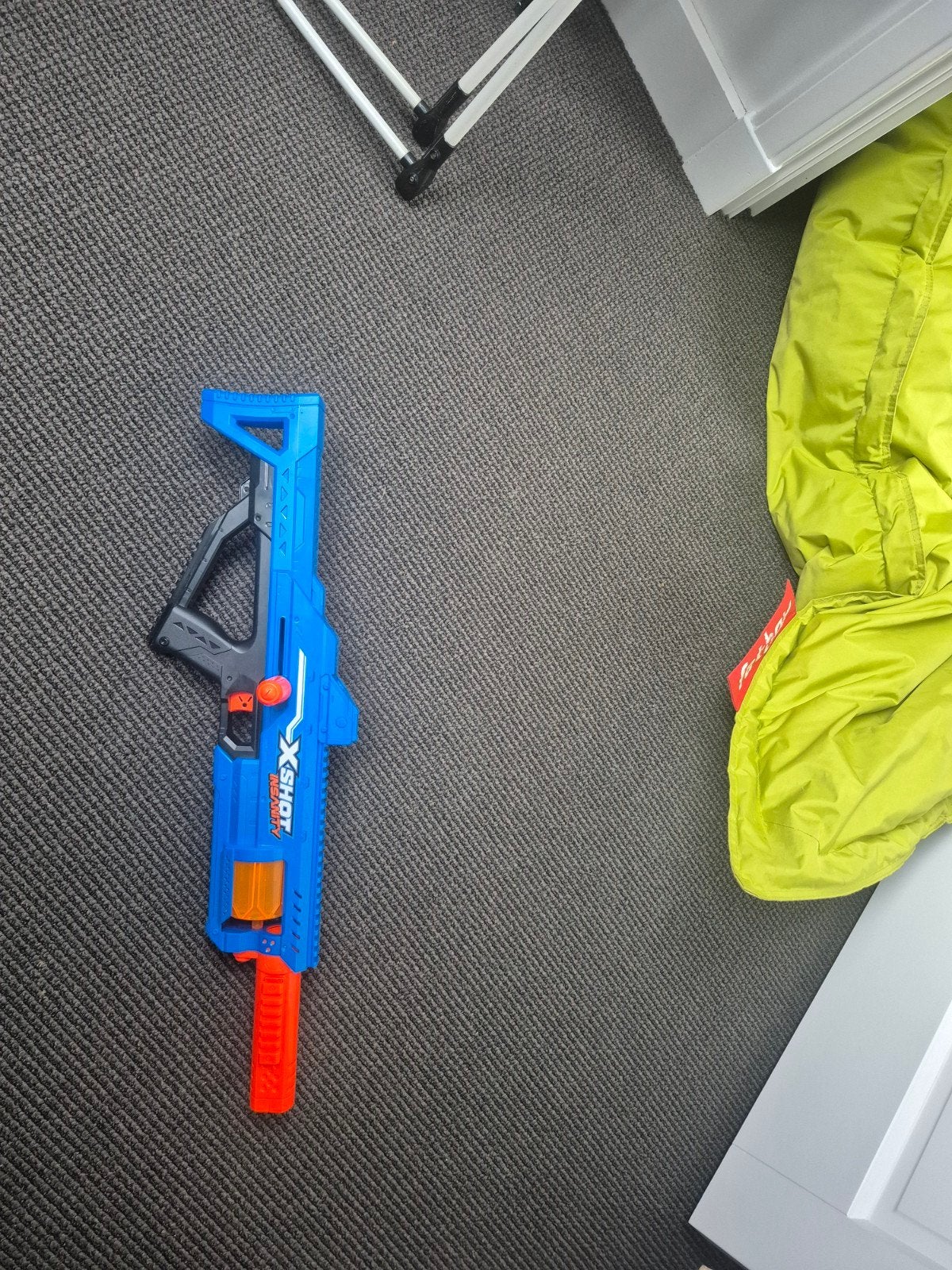X-Shot Insanity Blaster - Zo goed als nieuw, Ophalen, Zo goed als nieuw, Jongen of Meisje