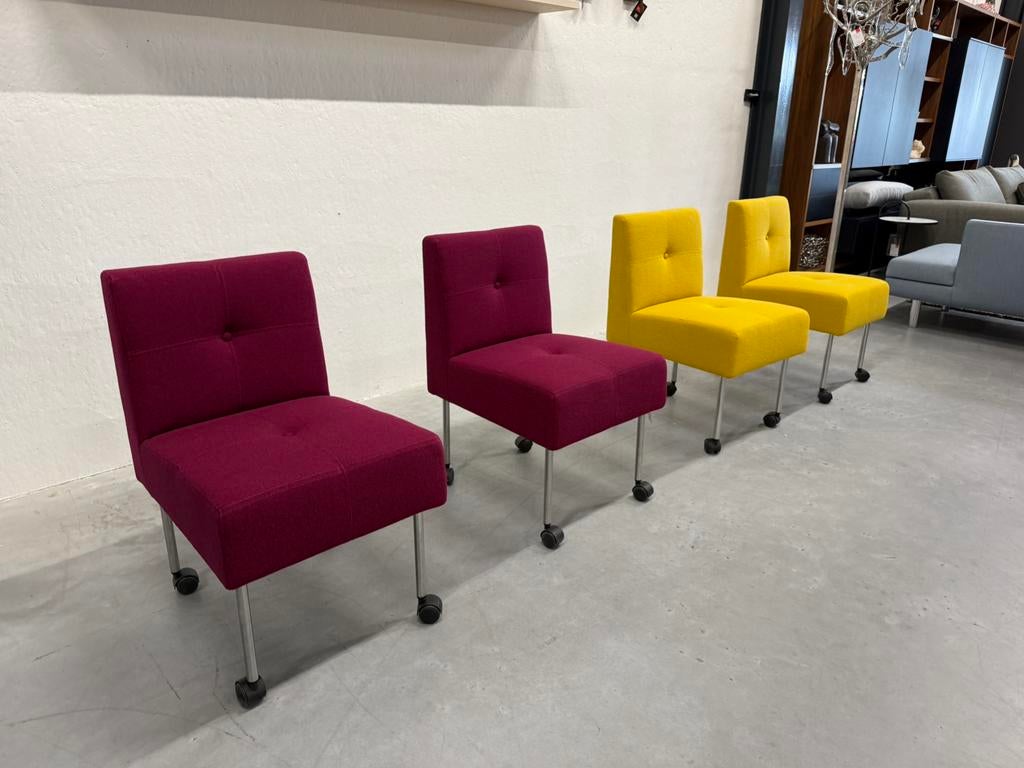 4 Nieuw Gelderland 7714 Knopenstoel Design stoelen Geel Wiel, Huis en Inrichting, Stoelen, Nieuw, Vier, Gelderland, Leolux Harvink Jori Rolf Benz Design on Stock Eyye Montis