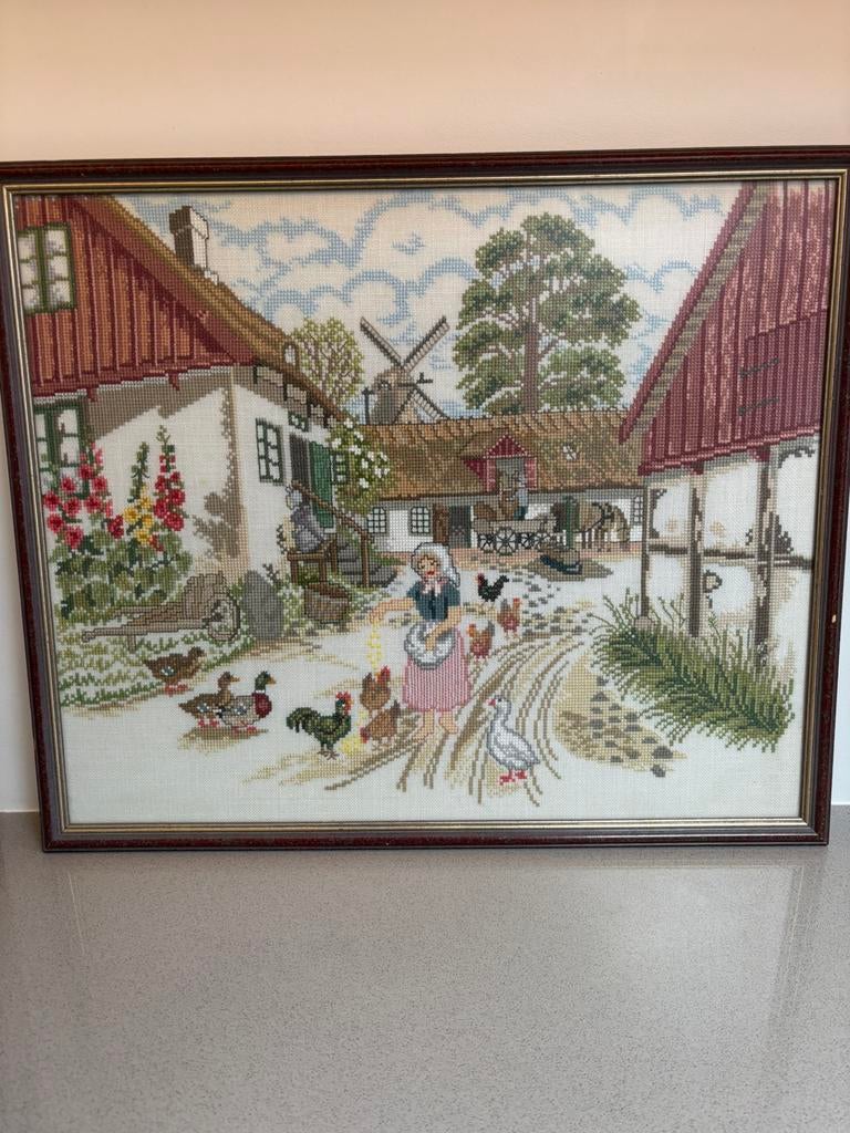 Geborduurd schilderij “boerenerf”, 50 tot 75 cm, Ophalen of Verzenden, Zo goed als nieuw, Schilderij