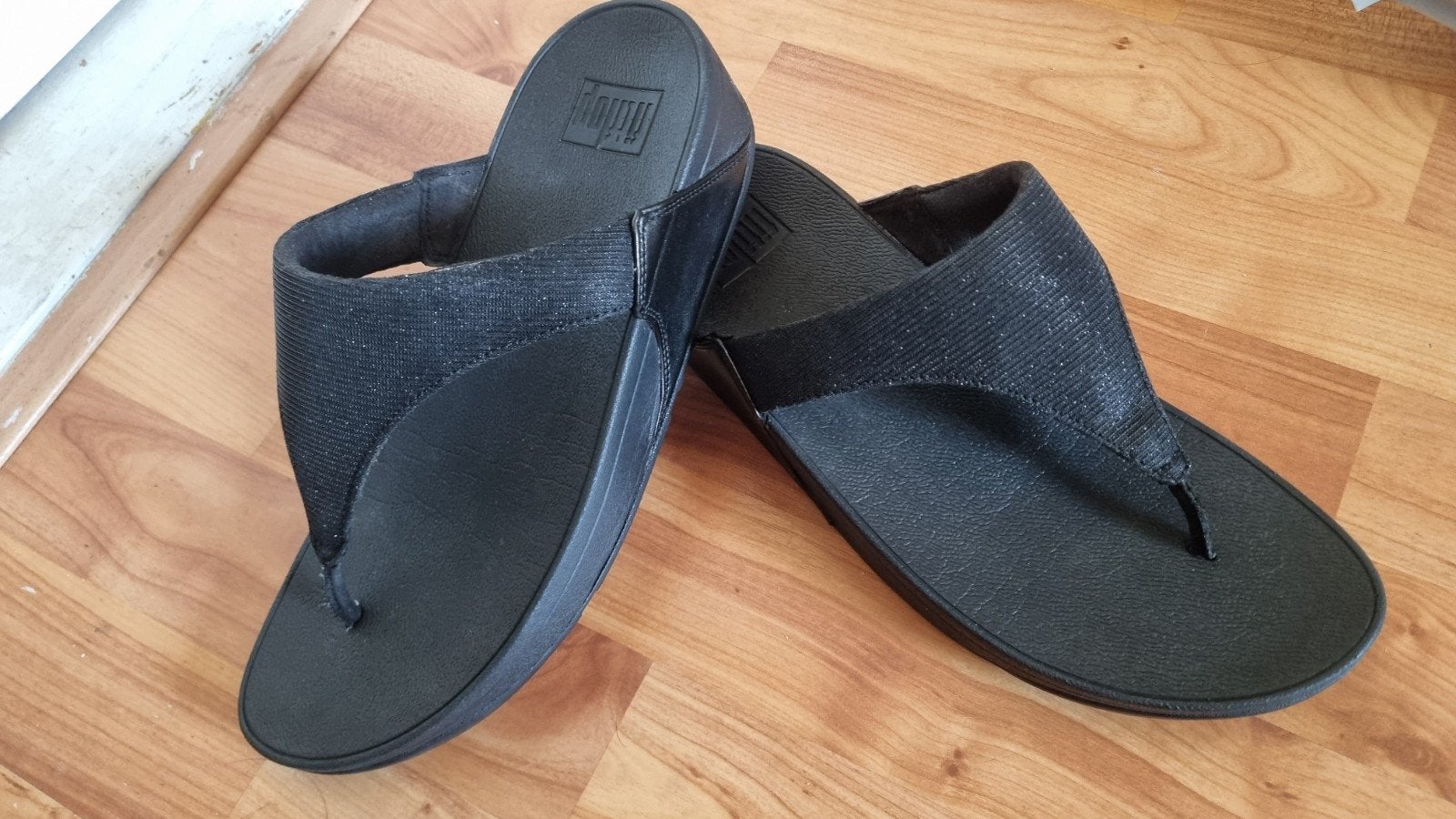 FitFlop slippers, maat 41, Slippers, Zwart, Ophalen of Verzenden, Zo goed als nieuw