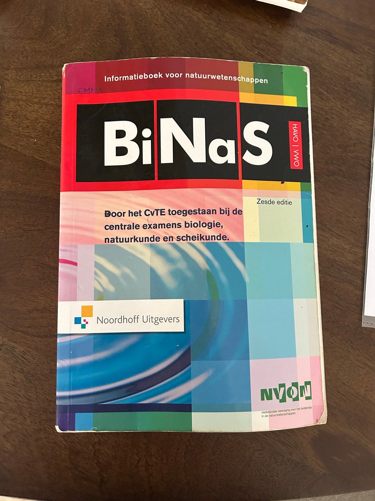 BiNaS Zesde editie - Informatieboek natuurwetenschappen, Ophalen of Verzenden, Beta, Gelezen, HBO