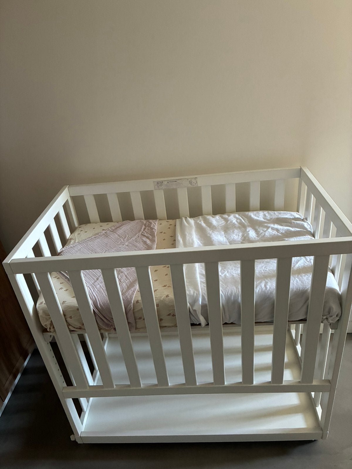 Baby bedje, Ophalen, Zo goed als nieuw, Ledikant