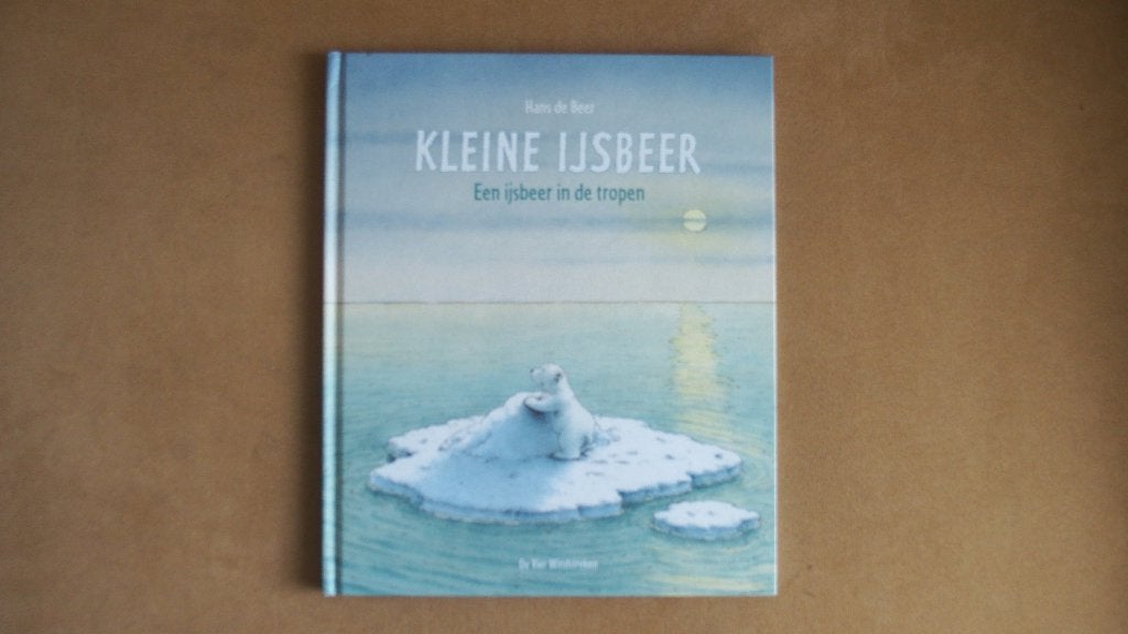 Kleine ijsbeer - Een ijsbeer in de tropen - prentenboek, Hans de Beer, Fictie algemeen, Nieuw, Ophalen of Verzenden