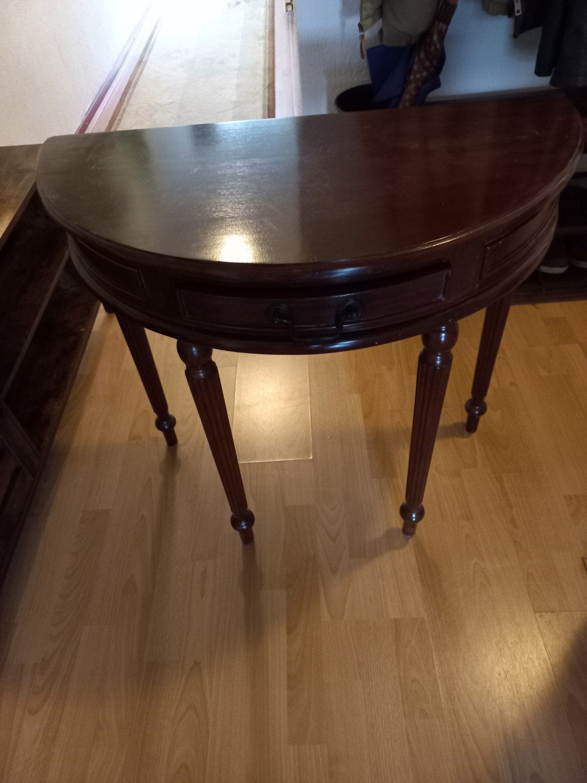 halfrond antiek console/haltafeltje, Ophalen