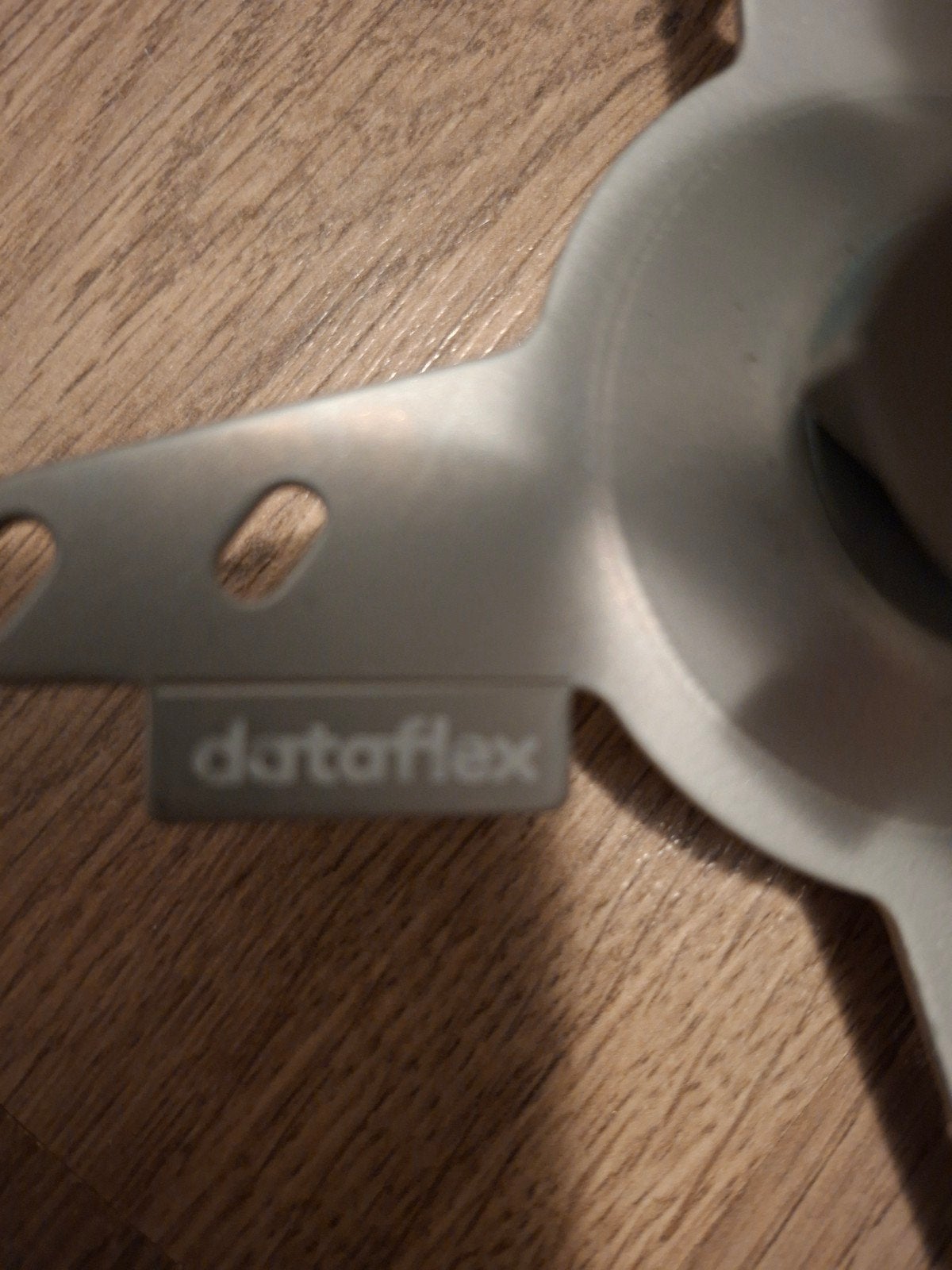 Dataflex monitorarmen (2 stuks), Ophalen of Verzenden, Gebruikt