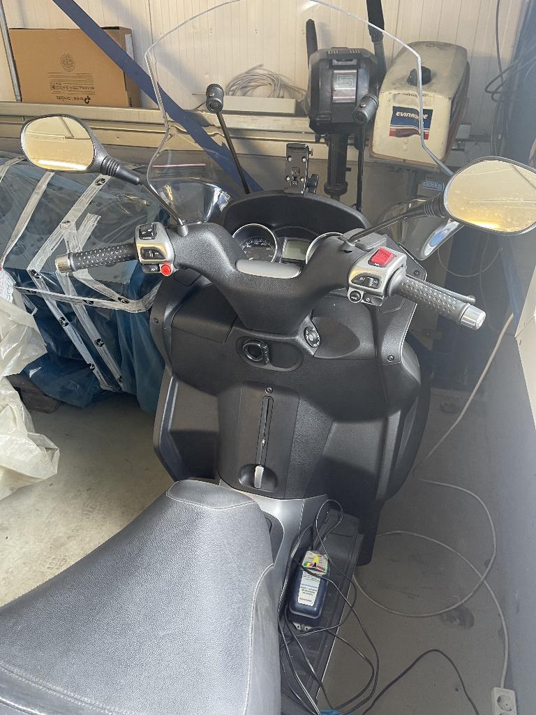 Piaggio MP3 400, Motoren, Motoren | Piaggio, 400 cc, Scooter, Motorrijbewijs A, Gebruikt