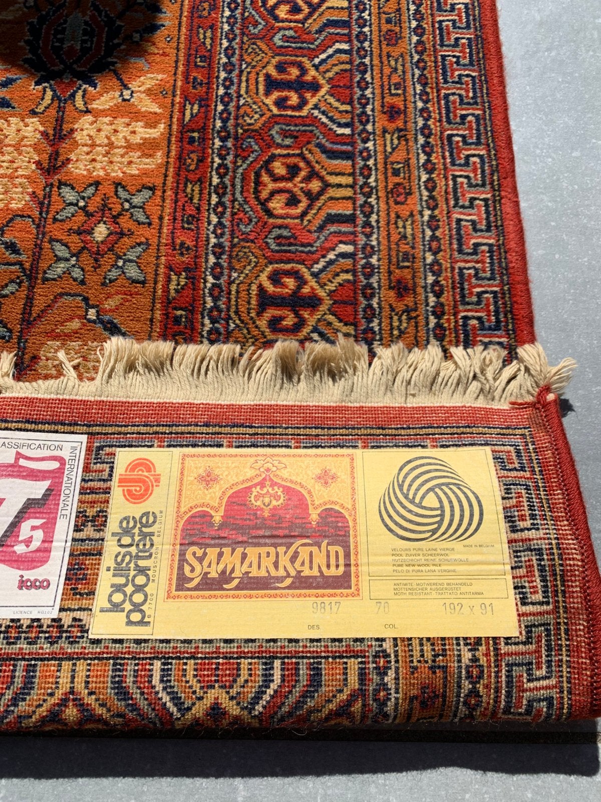 Schitterend Sfeervol Vintage Vloerkleedje Louis de Poortere., Ophalen