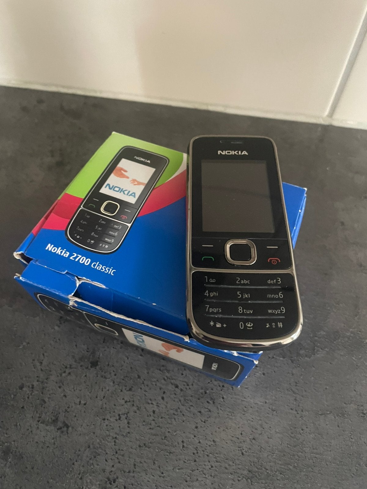 Nokia 2700 classic, Nokia 1600, Ophalen of Verzenden, Zo goed als nieuw, Geen camera, Zwart