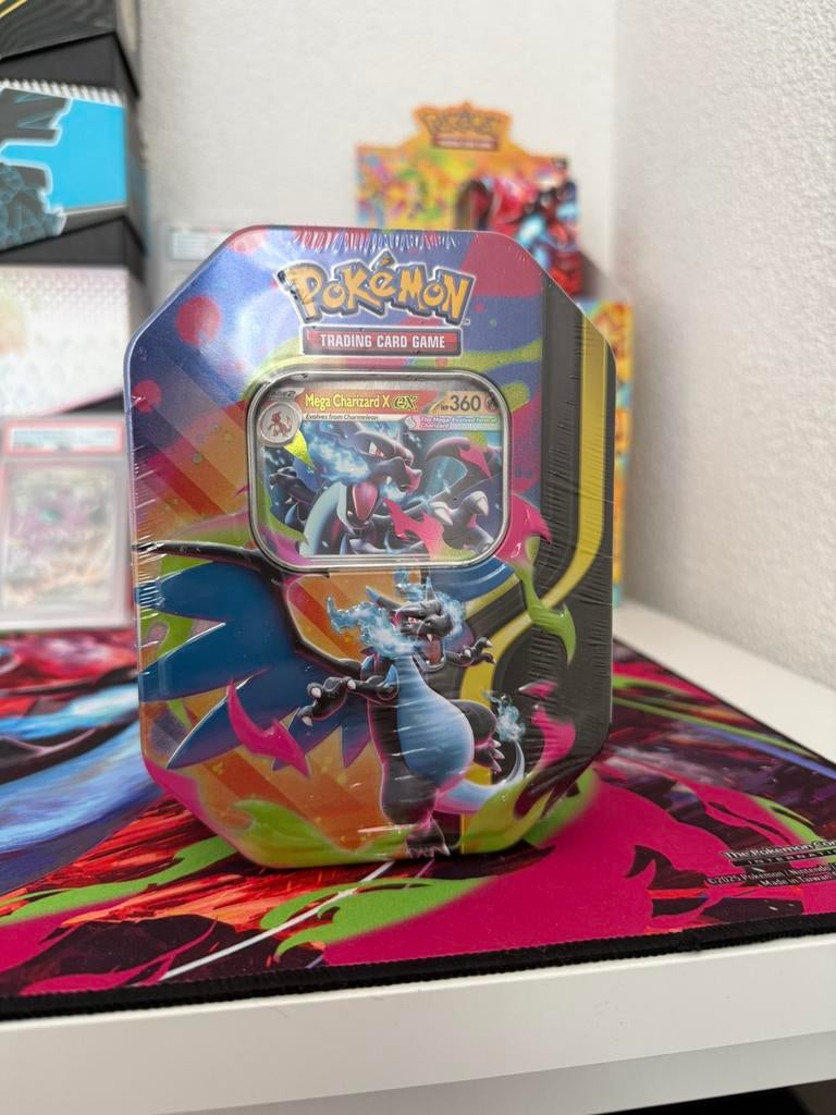 Mega Charizard X ex Tin, Ophalen of Verzenden, Nieuw, Meerdere kaarten, Foil