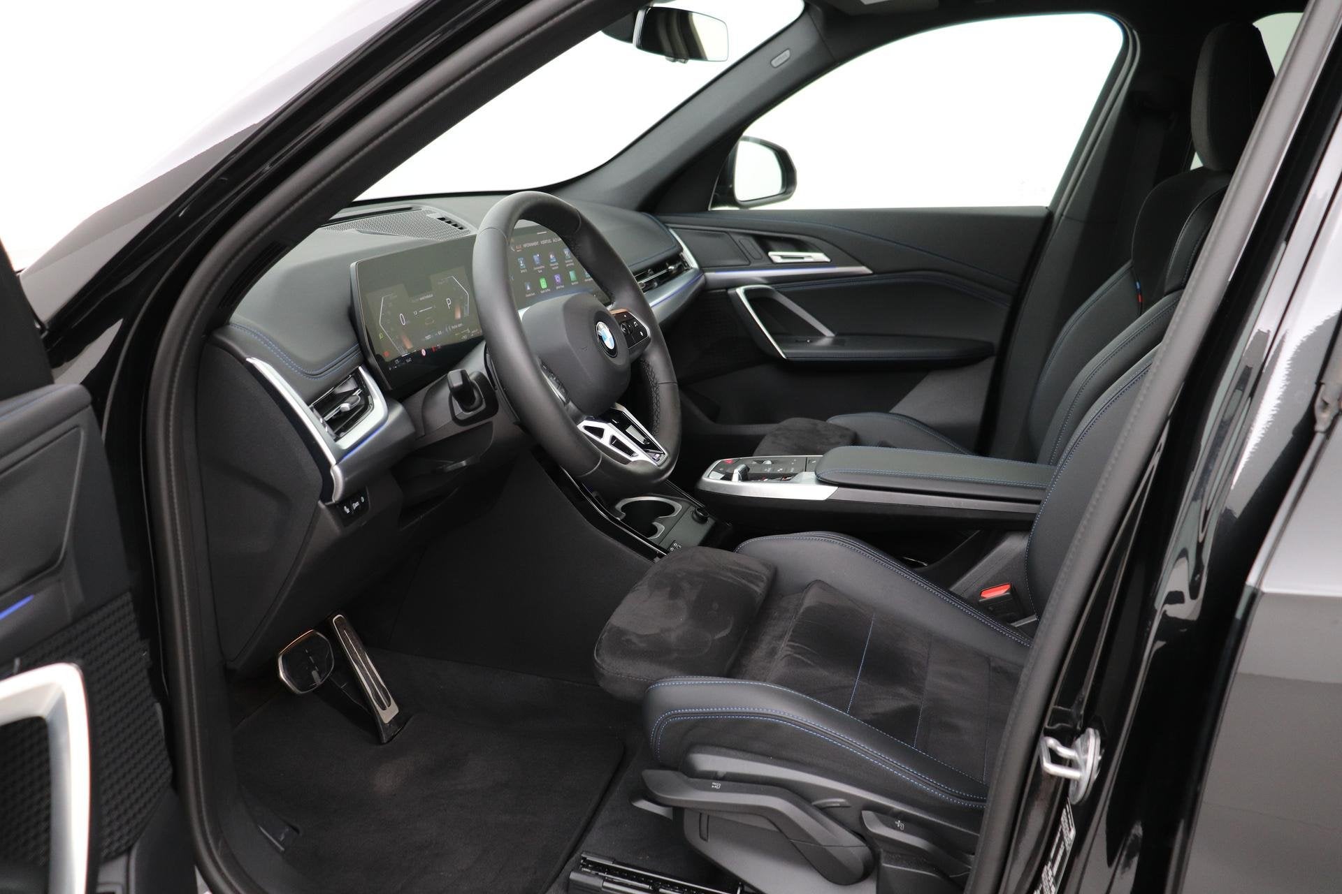 BMW X1 sDrive18i | M Sport | Adaptief M-Onderstel | Keyless, Auto's, 136 pk, Gebruikt, Euro 6, Zwart