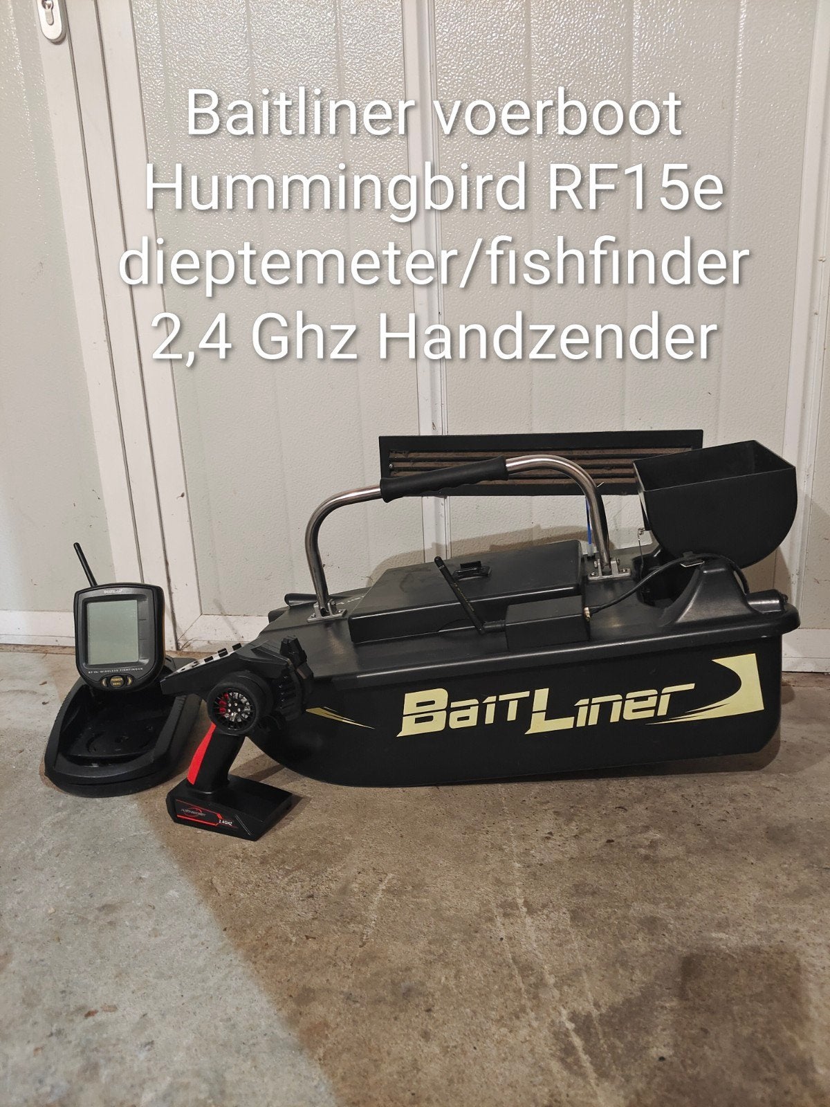 Voerboot Baitliner met Hummingbird RF15e en 2,4 Ghz zender, Ophalen of Verzenden, Overige typen