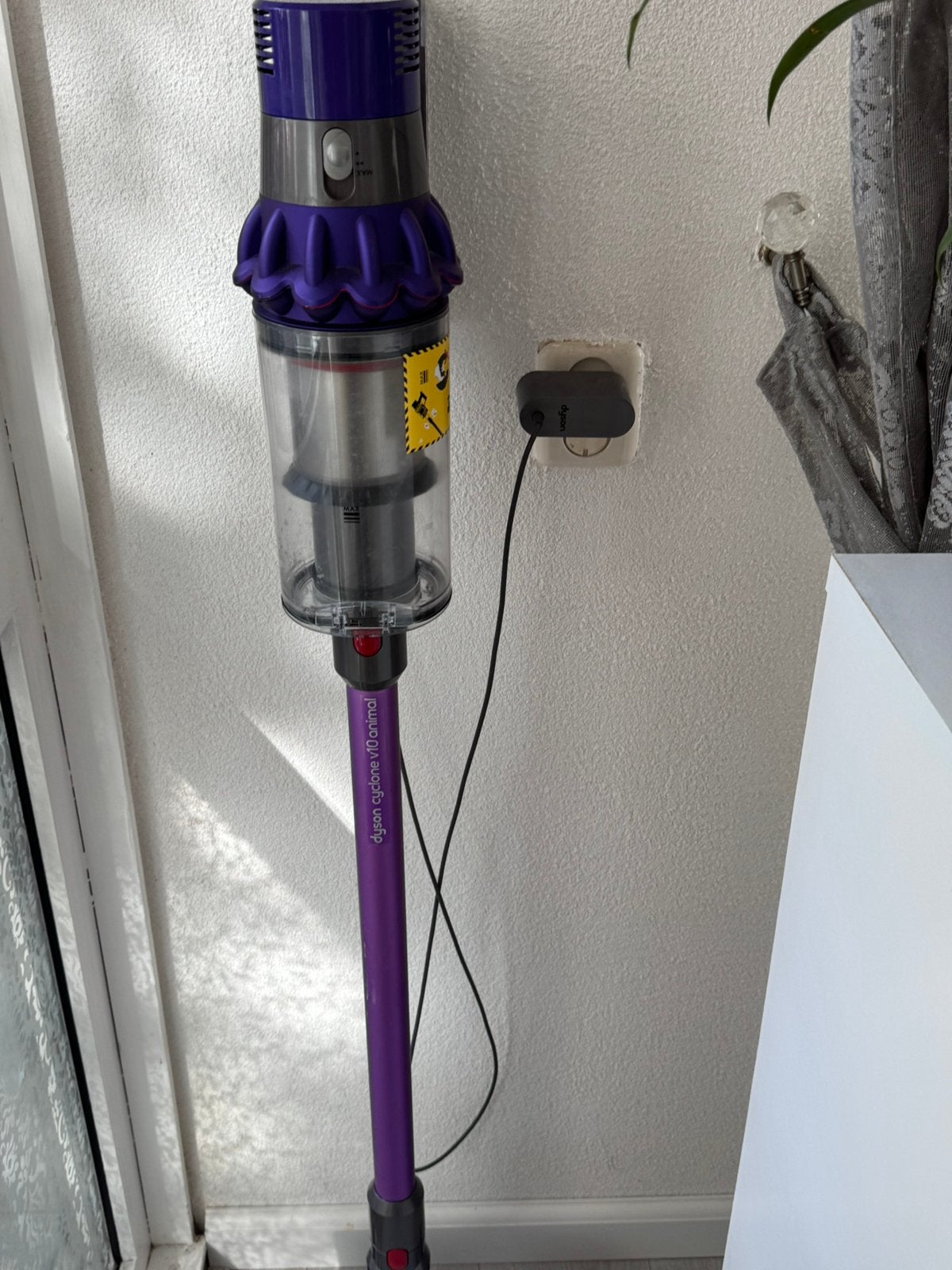 Dyson V10 Animal stofzuiger, Ophalen, Zo goed als nieuw