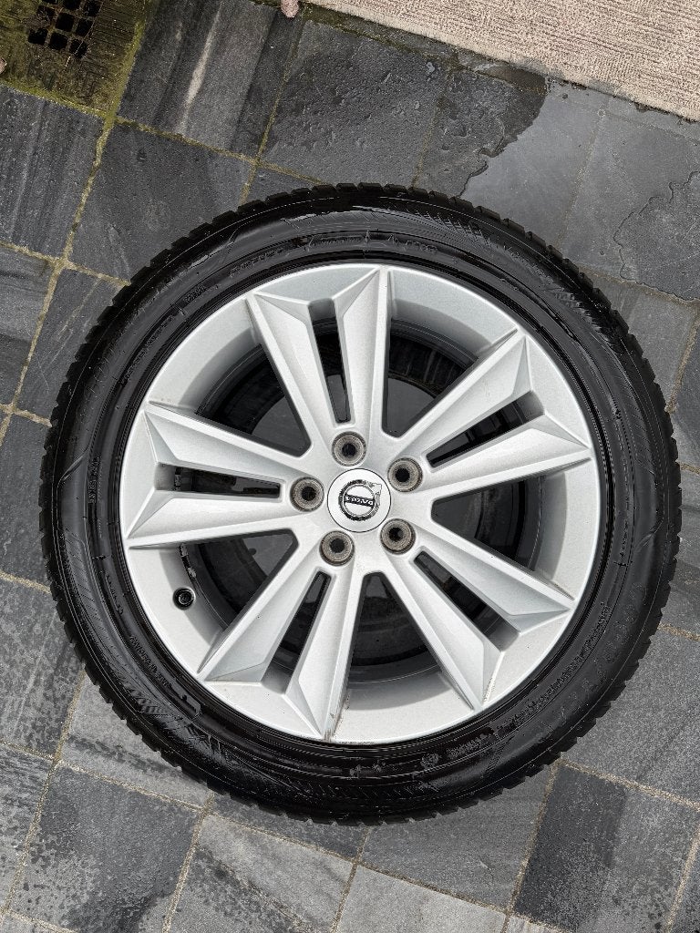 Volvo V60 Velgen + Goodyear Banden – 225/50 R17 98W M+S, Auto-onderdelen, Banden en Velgen, Ophalen, Gebruikt, 17 inch, All Season