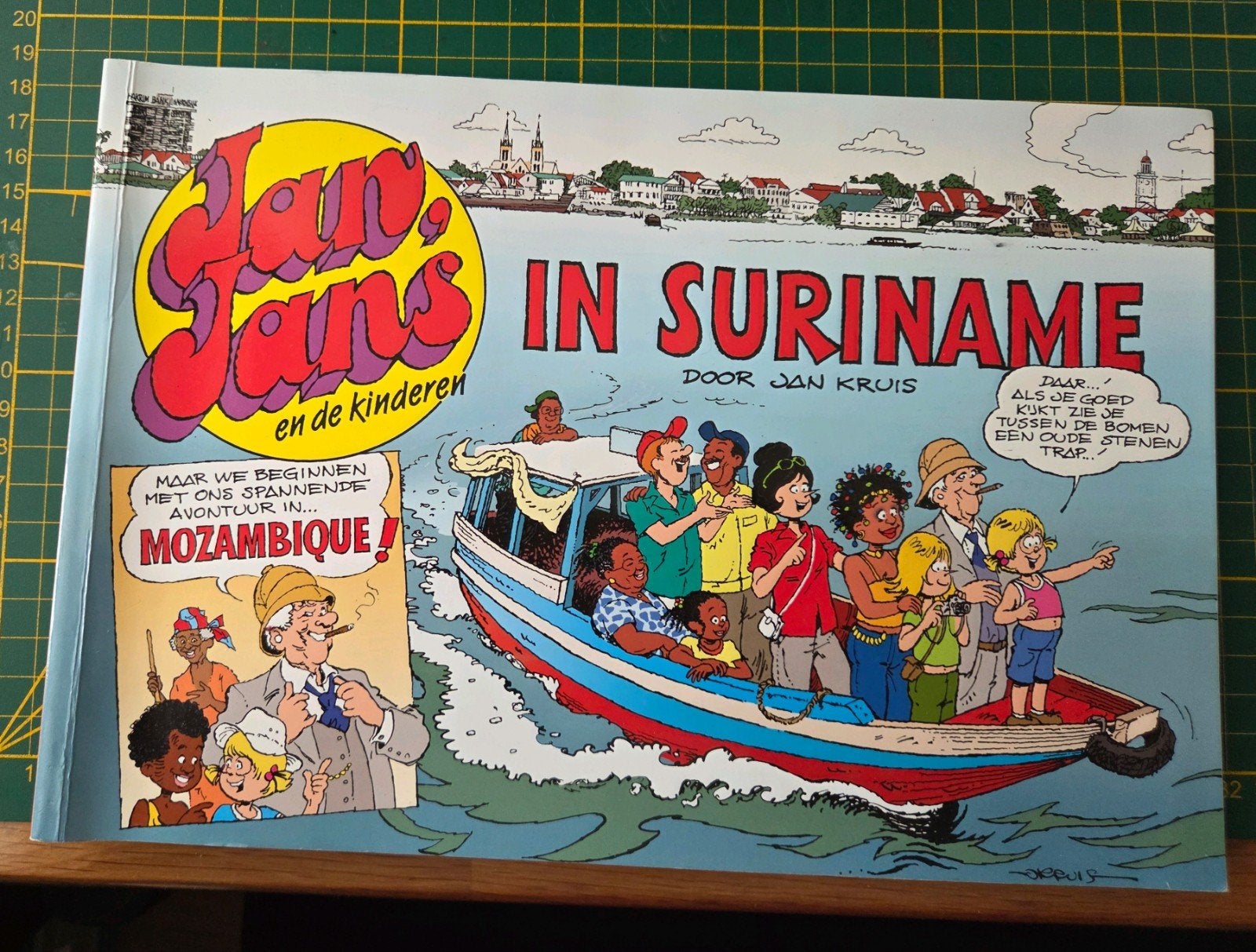 Jan, Jans en de kinderen in Suriname door Jan Kruis, Boeken, Eén stripboek, Ophalen of Verzenden, Gelezen, Jan Kruis