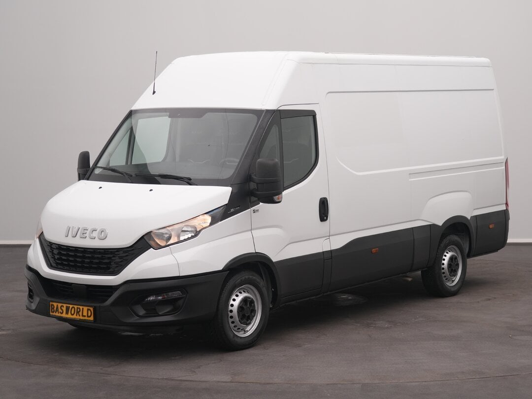 Iveco Daily 35S14 Gesloten bestelwagen L2H2 Airco Cruise 350, Auto's, Gebruikt, Euro 6, Iveco, Wit