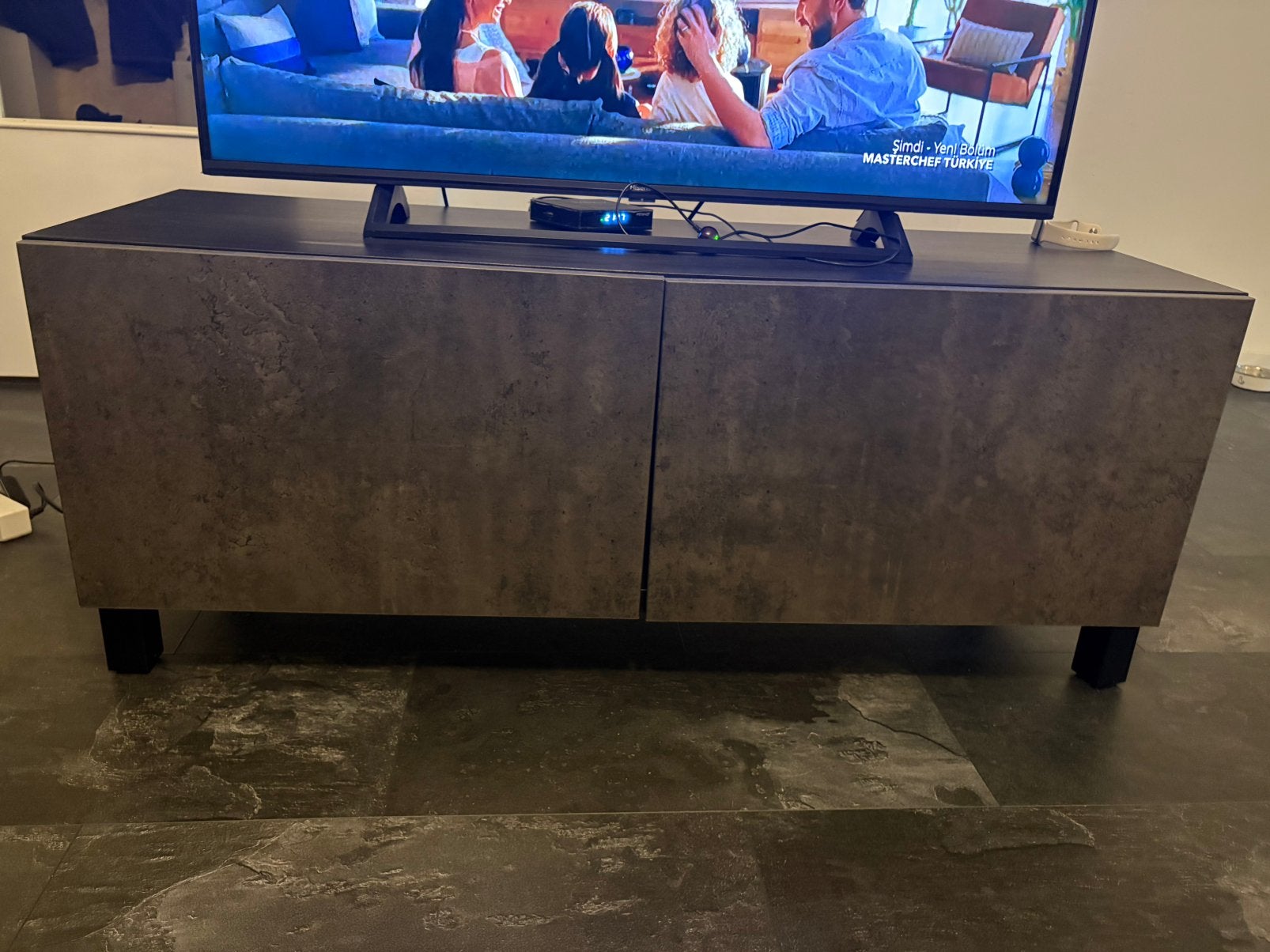Tv kast, Ophalen, Gebruikt, 25 tot 50 cm, Minder dan 100 cm