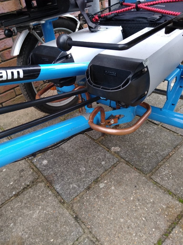 GEVRAAGD: oude ACCU merk Cleantron 36V type na 2012 +oplader, Ophalen of Verzenden, Gebruikt