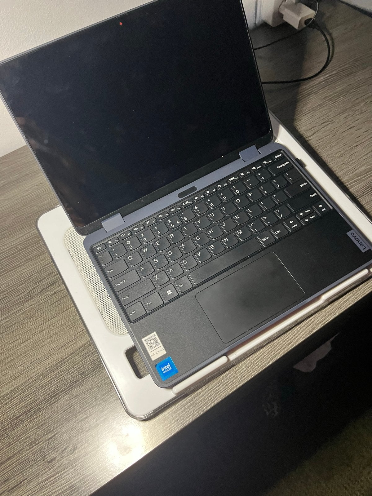 Laptop koelpad met LED-verlichting en USB-aansluiting, Computers en Software, Computerkoelers, Ophalen of Verzenden, Zo goed als nieuw