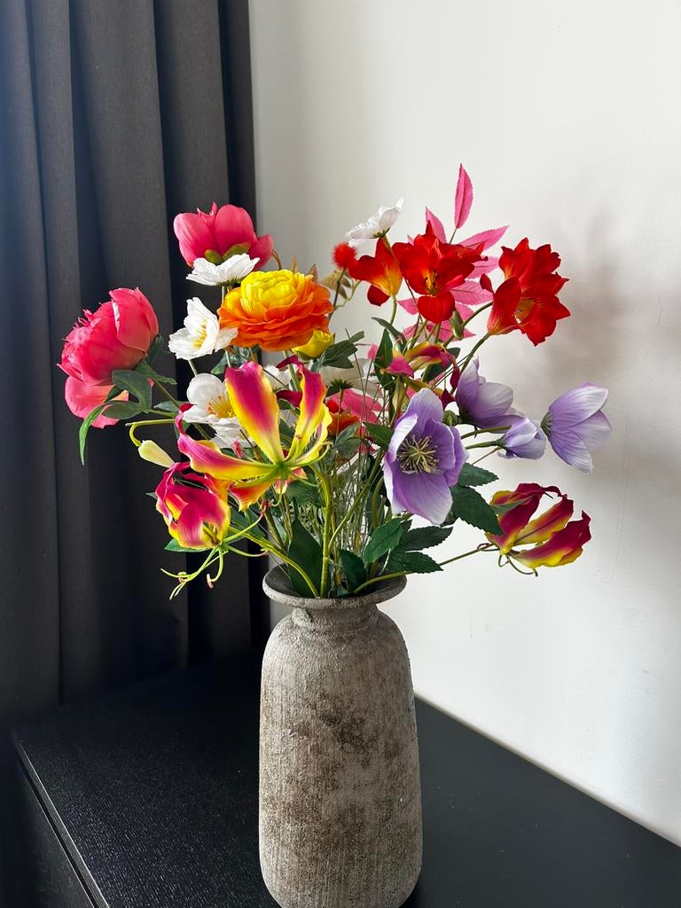 Vaas met kunstbloemen, Ophalen, Zo goed als nieuw
