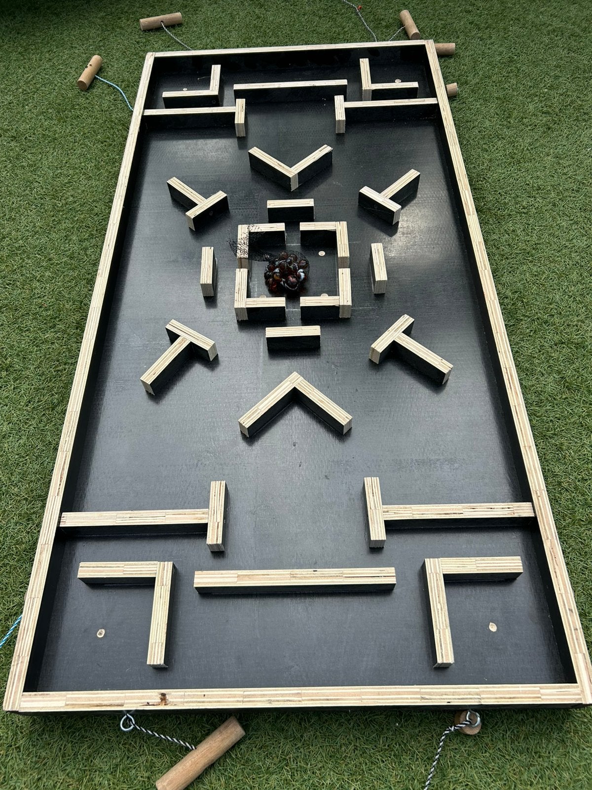 Groot houten Labyrint spel met knikkers, Ophalen, Gebruikt