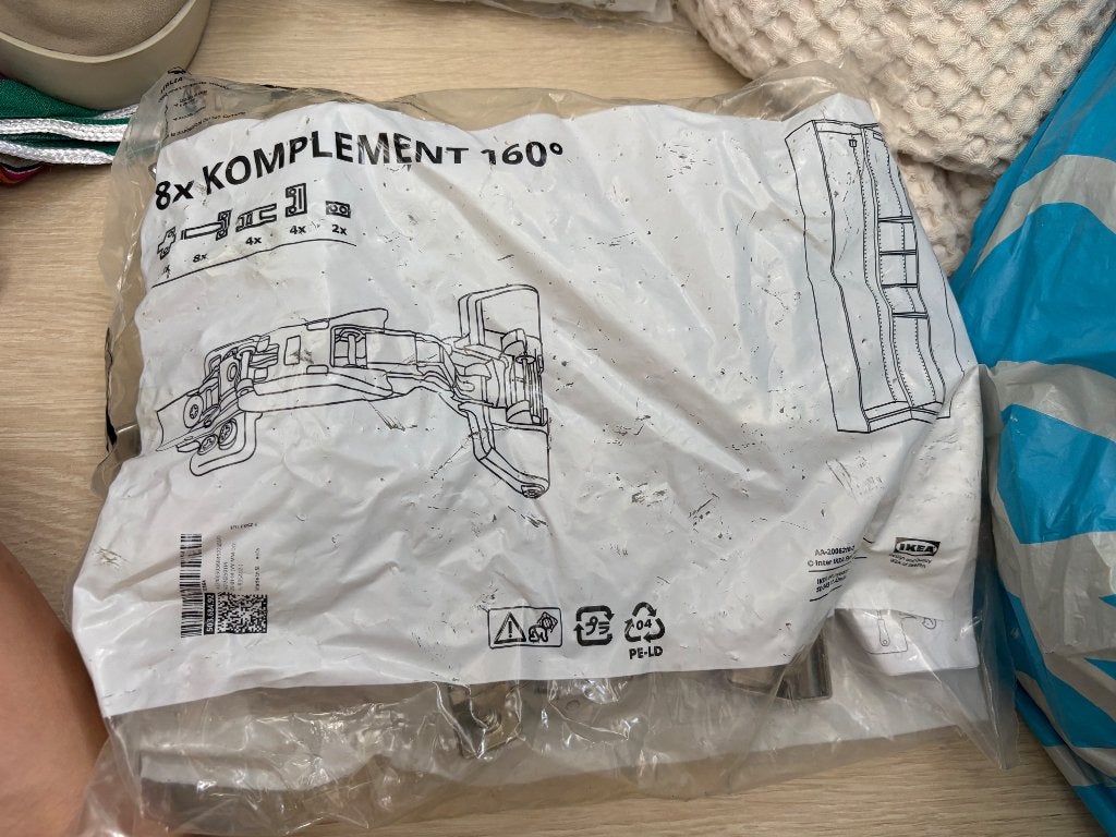 Scharnieren IKEA nieuw Zachtsluitende scharnier hoekelem, Ophalen of Verzenden, Nieuw, IJzer, Scharnier