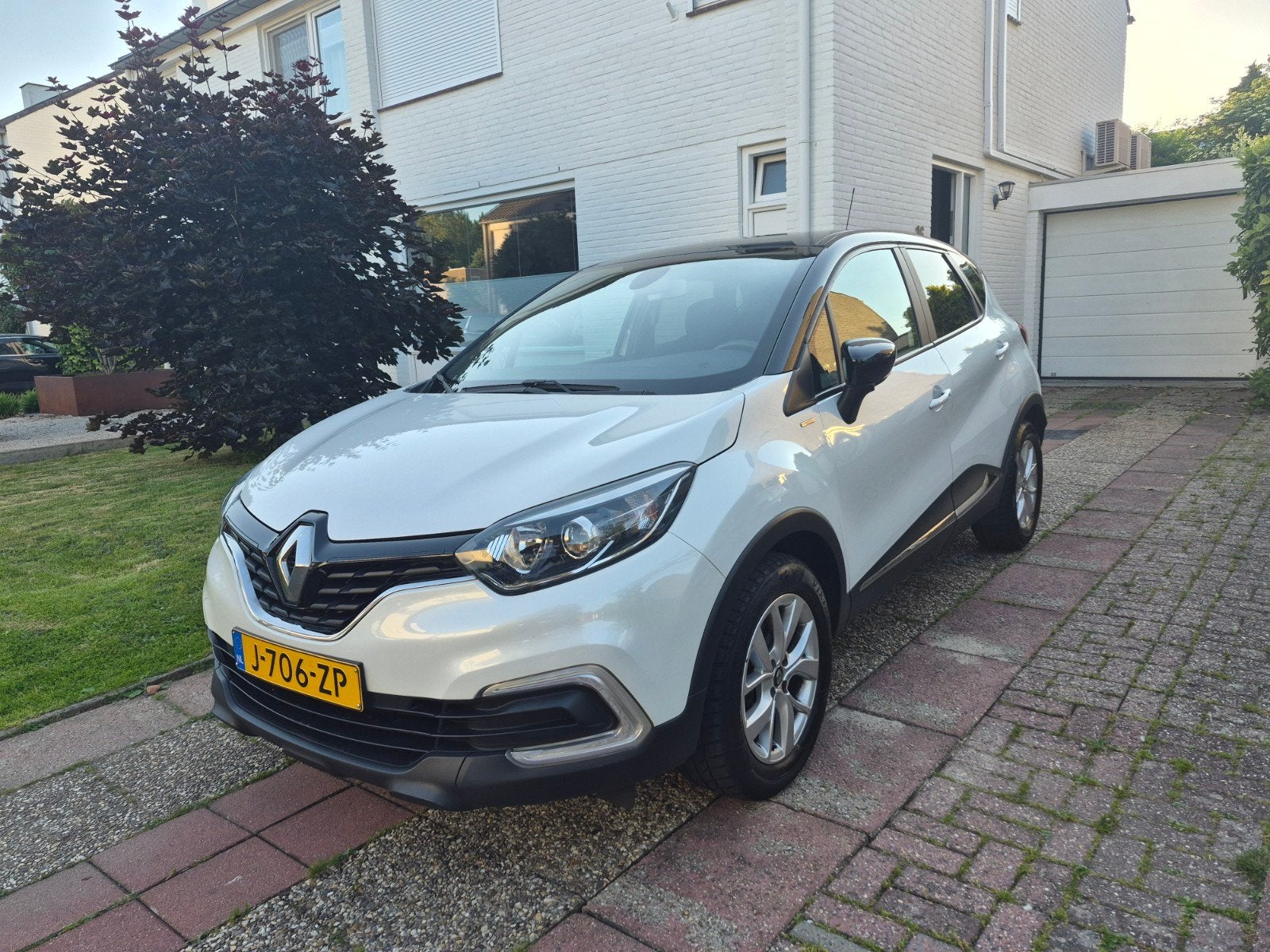 Renault Captur Energy TCe 90pk S&S 2019 Wit, Voorwielaandrijving, 898 cc, Stof, 620 kg