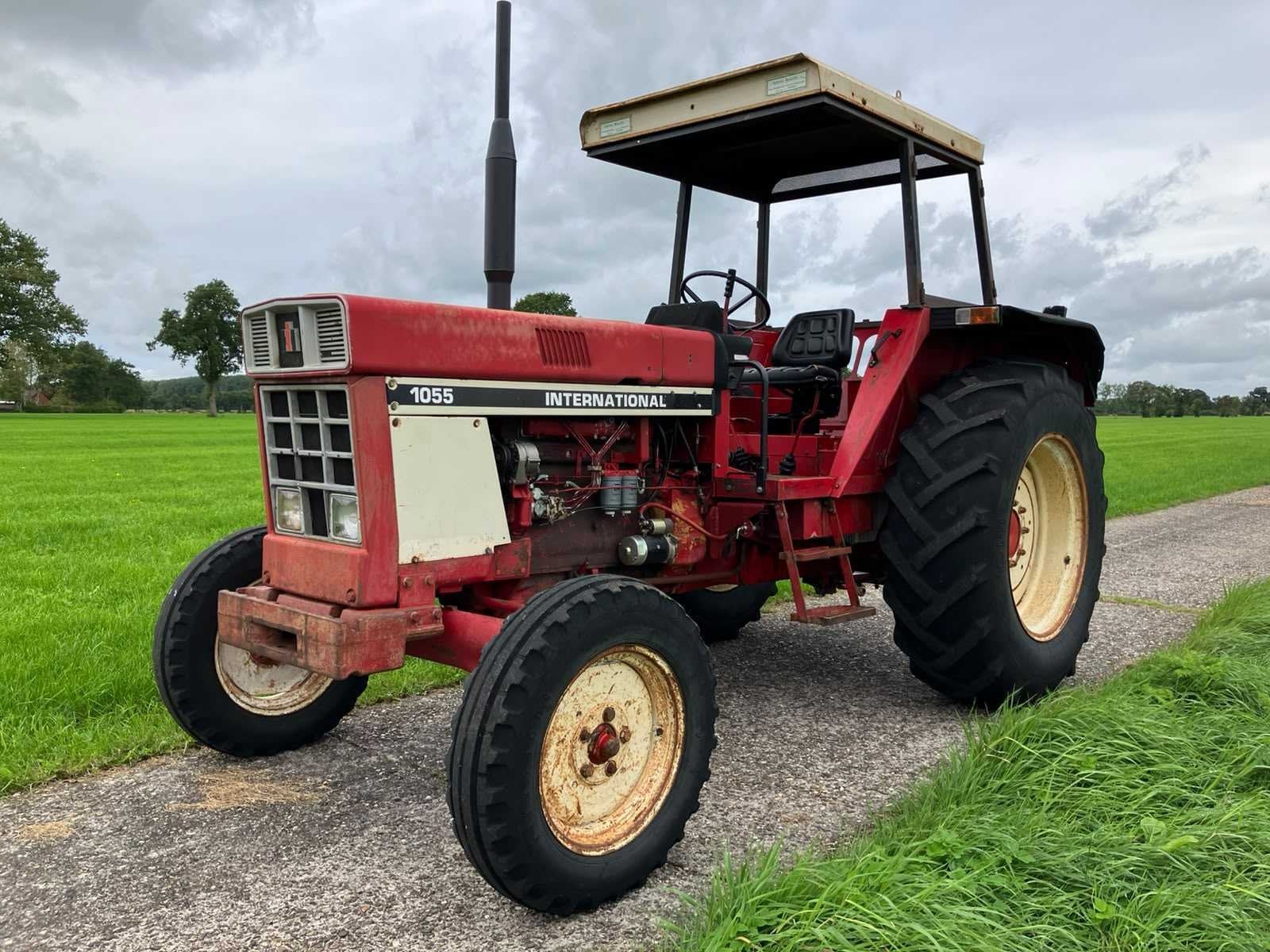 1979 International 1055 Tweewielaangedreven landbouwtractor, Gebruikt, Overige merken
