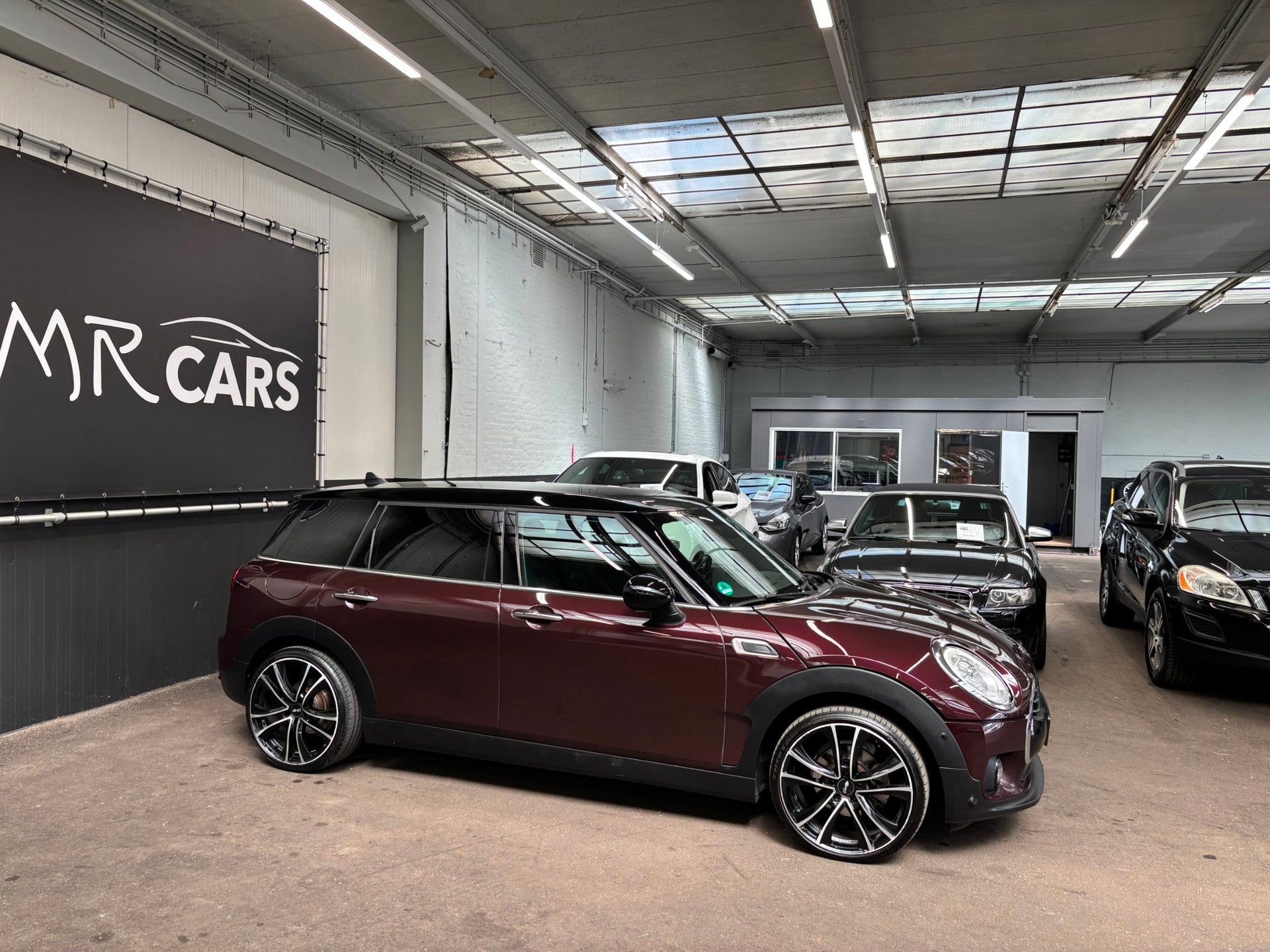 Mini Mini Clubman 1.5 Cooper Chili Serious Business Navi/Air, Voorwielaandrijving, 136 pk, Gebruikt, Leder en Stof