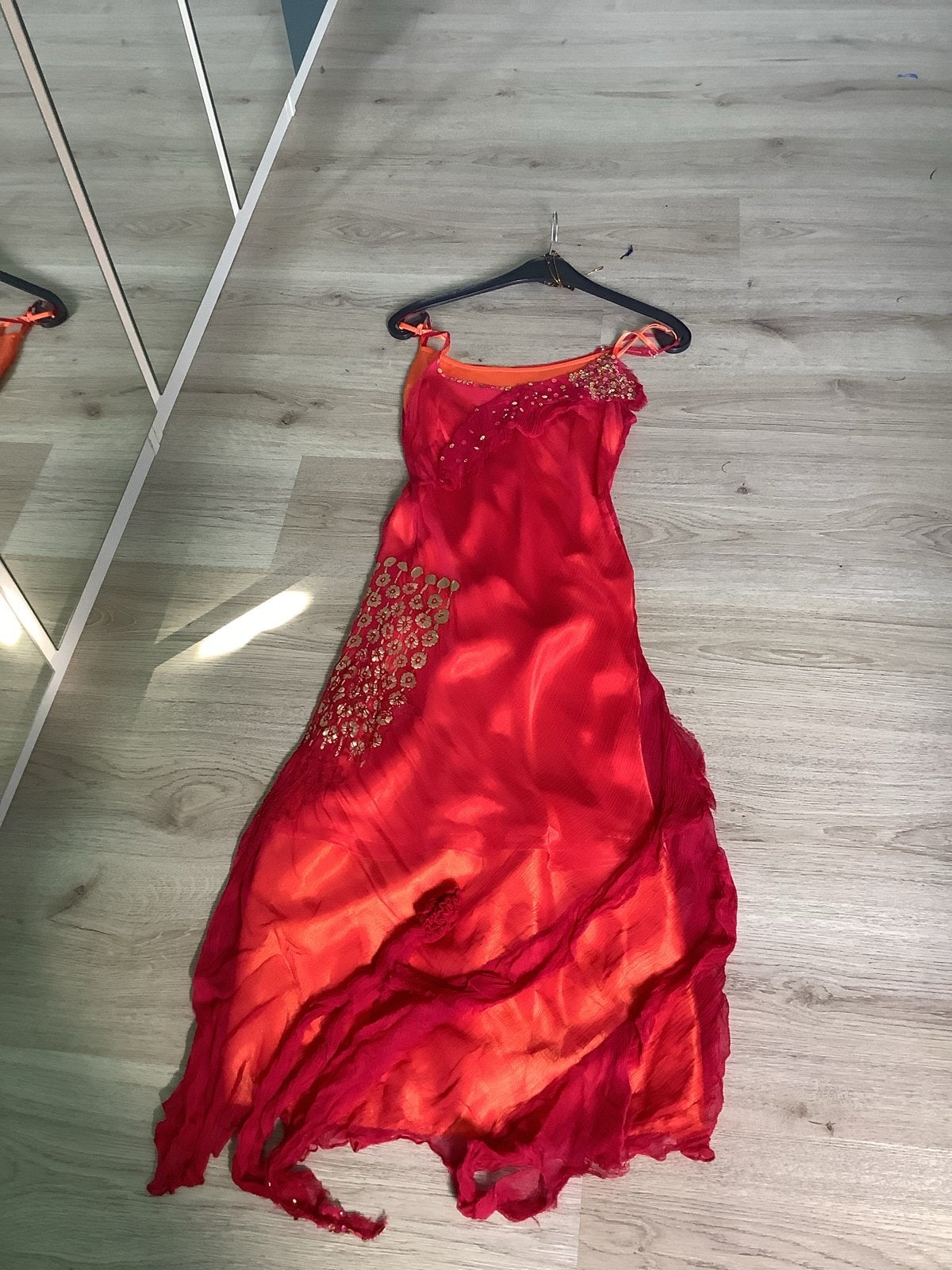 Lange Jurk met blouse en onderjurk - ideaal voor vakantie-, Gedragen, Ophalen, Maat 38/40 (M), Rood