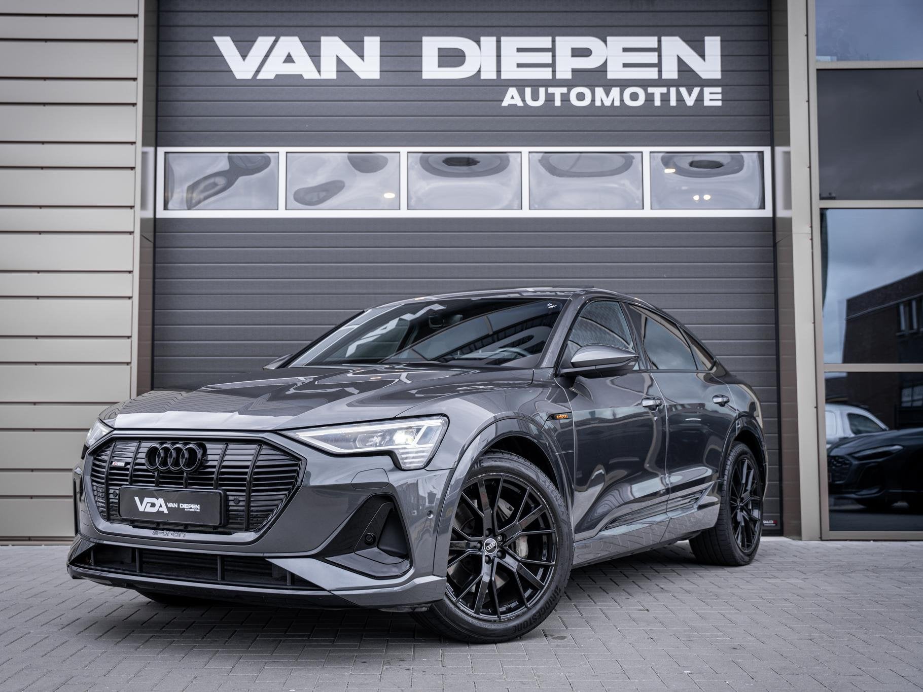 Audi e-tron Sportback 55 quattro S edition 95 kWh - Pano l H, Auto's, Automaat, Zwart, 95 kWh, Vierwielaandrijving