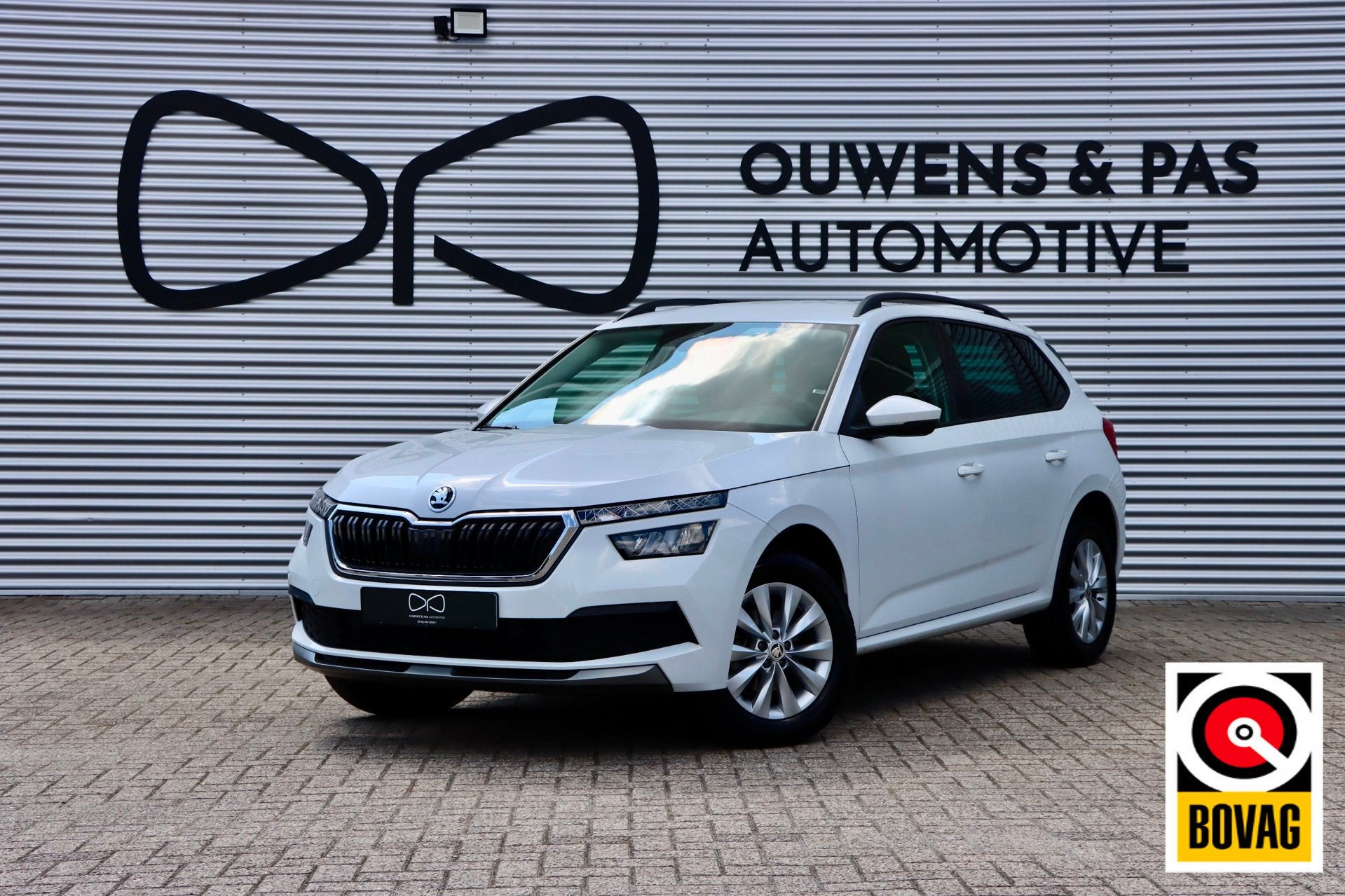Skoda Kamiq 1.0 TSI Ambition | 1E EIGENAAR | CARPLAY | STOEL, Gebruikt, Huisgarantie, Met garantie (alle), 1156 kg